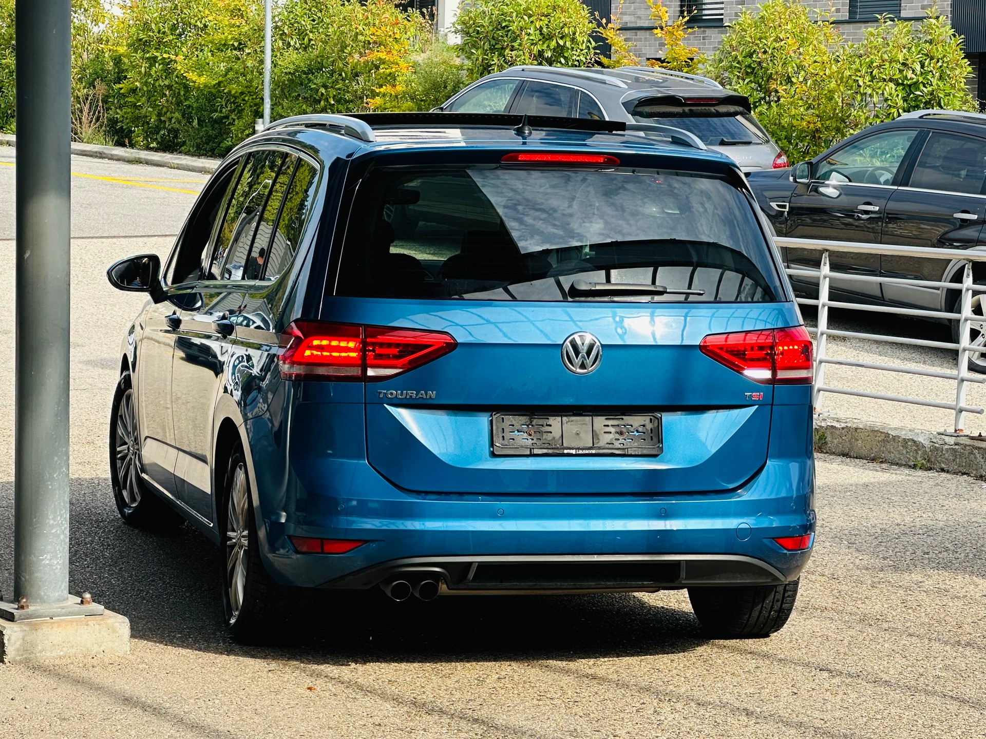 VW Touran 1.4 TSI BlueMotion Technology Highline DSG-image-5