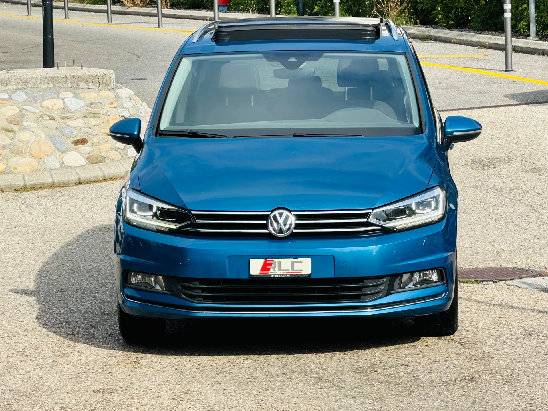 VW Touran 1.4 TSI BlueMotion Technology Highline DSG-image-1