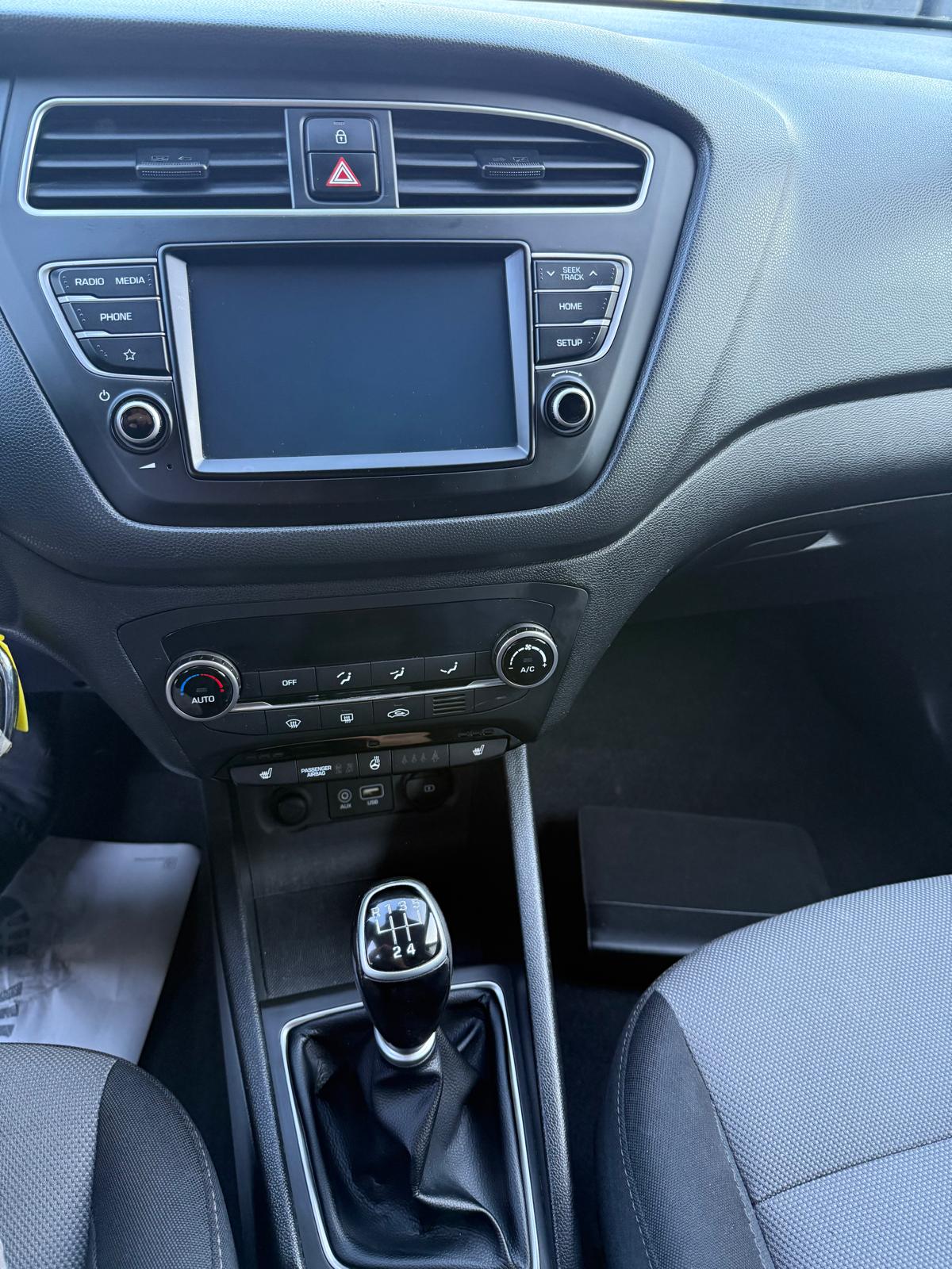 HYUNDAI i20 Active 1.0 T-GDi Amplia-image-12