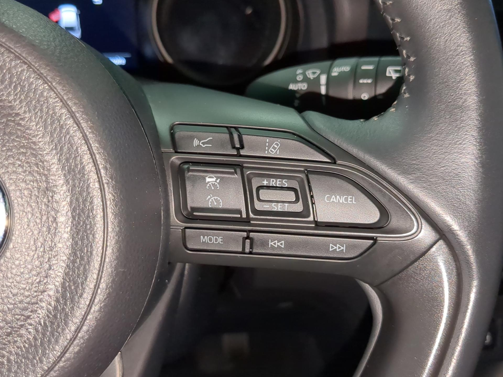 TOYOTA Yaris Cross 1.5 Trend e-CVT AWDi-image-20