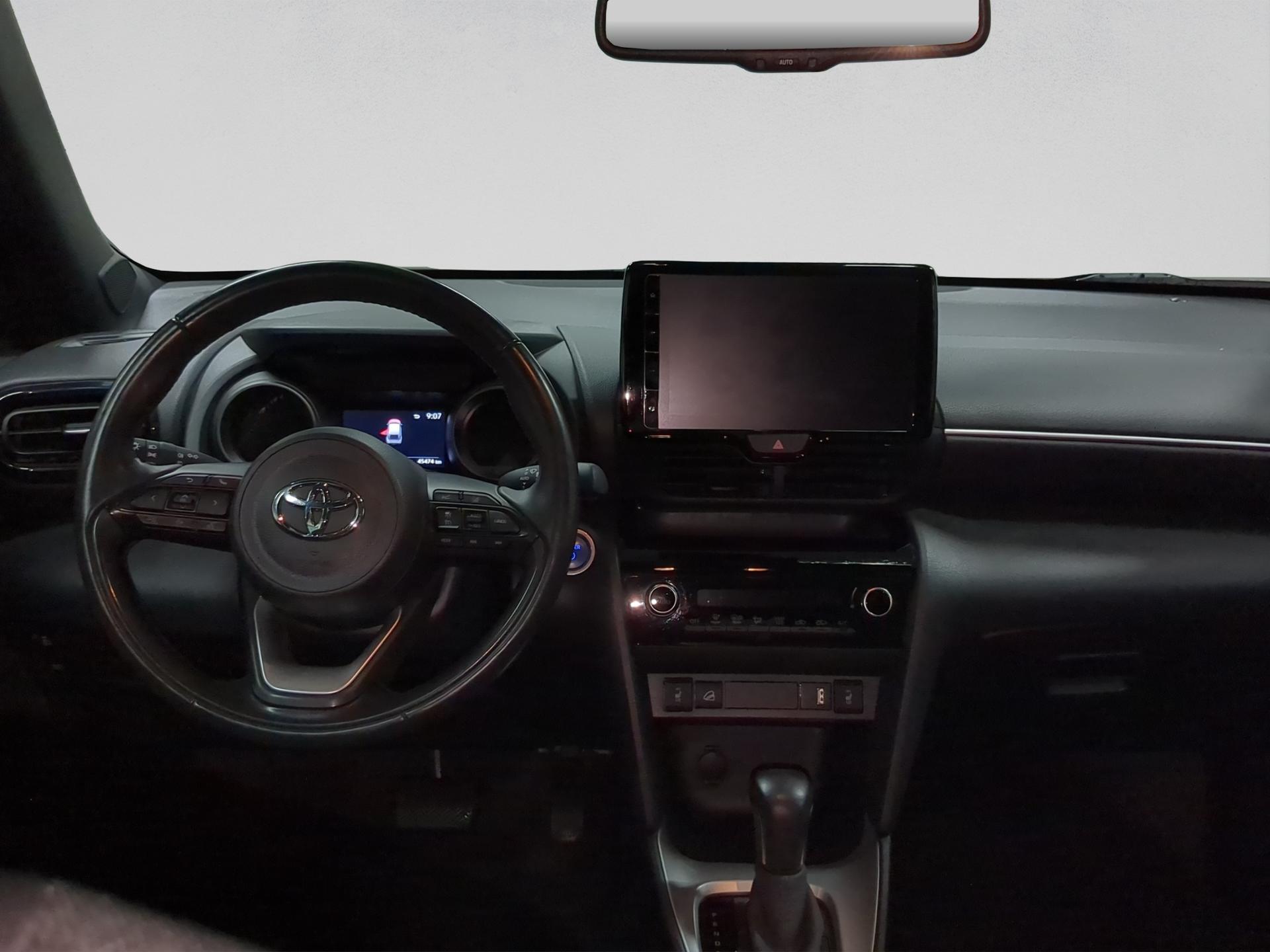 TOYOTA Yaris Cross 1.5 Trend e-CVT AWDi-image-12