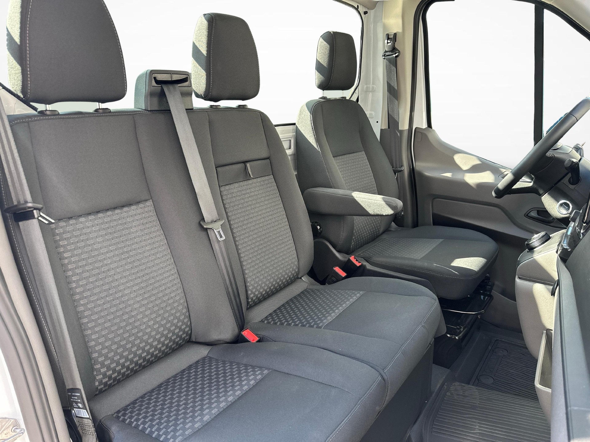 FORD E-Transit Kab.-Ch. 350 L3 68kWh Trend-image-10