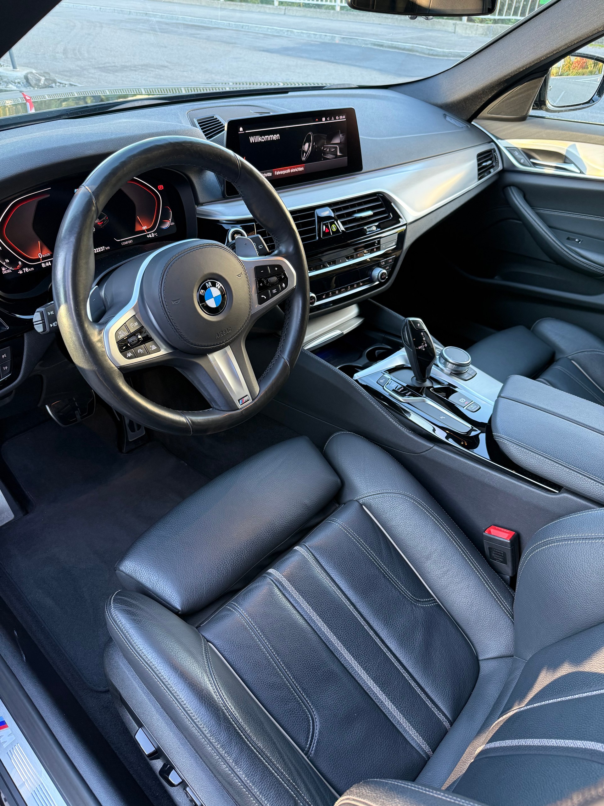 BMW 530d xDrive Touring Pure M Sport Edition Steptr.-image-5