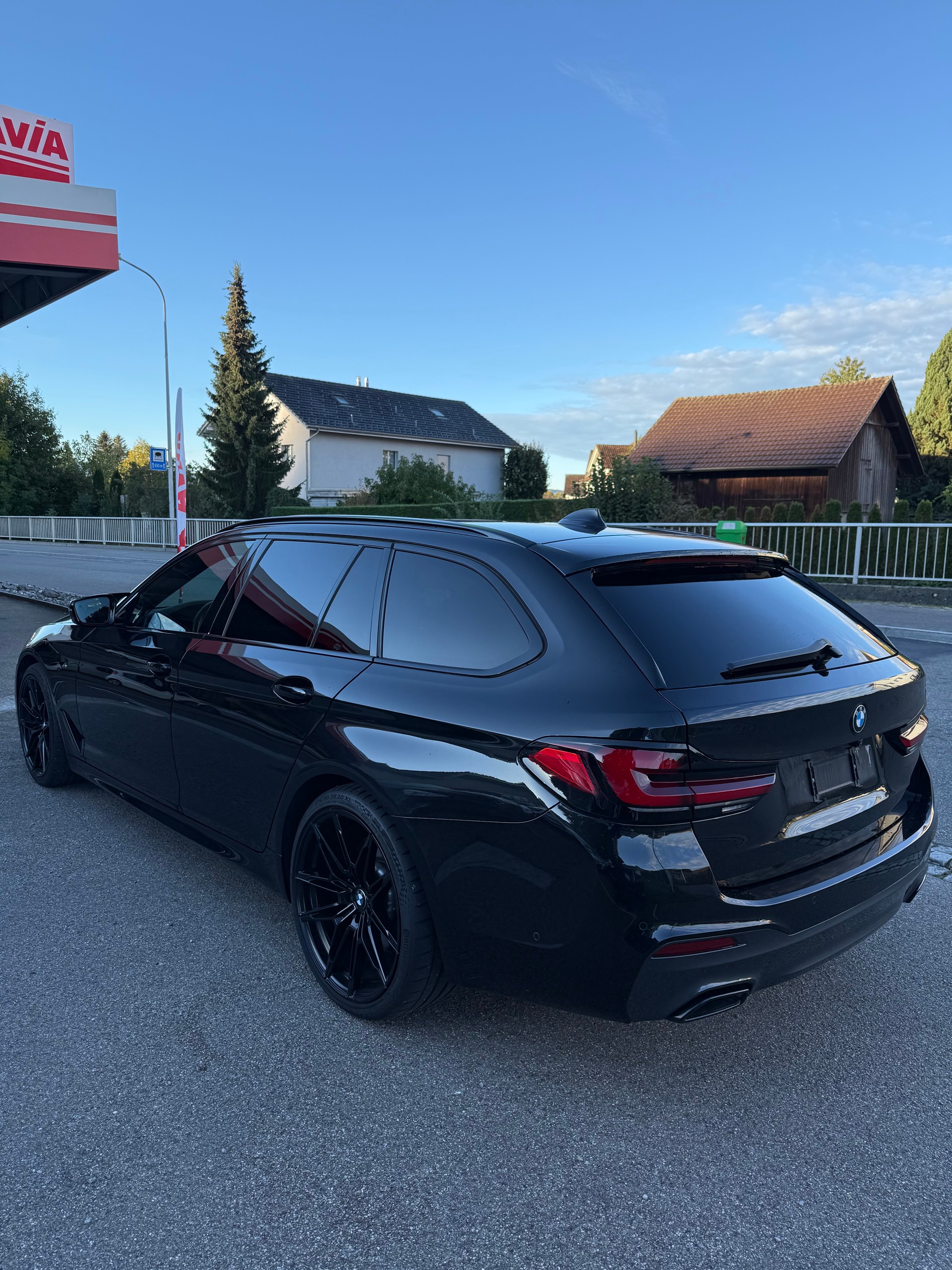 BMW 530d xDrive Touring Pure M Sport Edition Steptr.-image-1