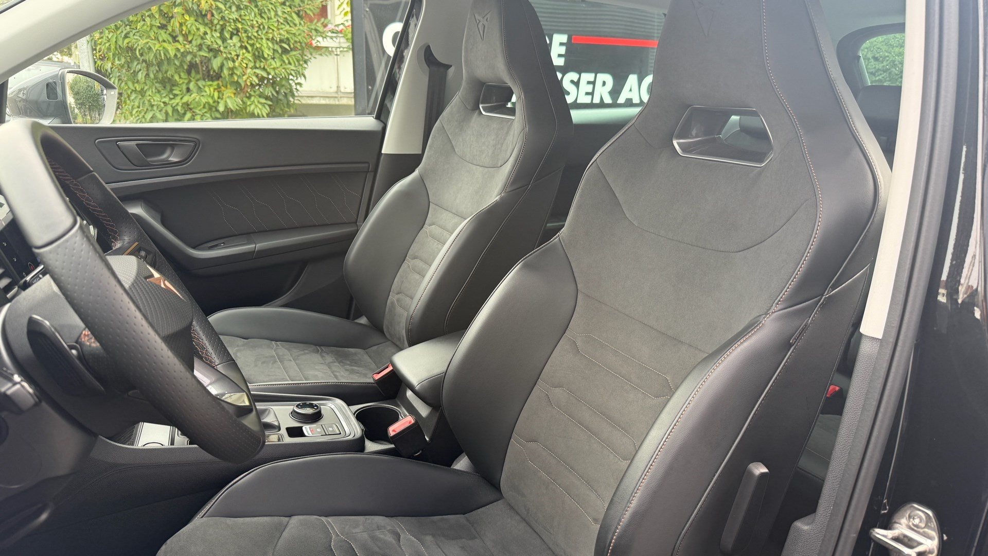 CUPRA Ateca 2.0 TSI 4Drive *** ANHÄNGERKUPPLUNG SCHWENKBAR & 5 JAHRE CUPRA WERKSGARANTIE ***-image-15