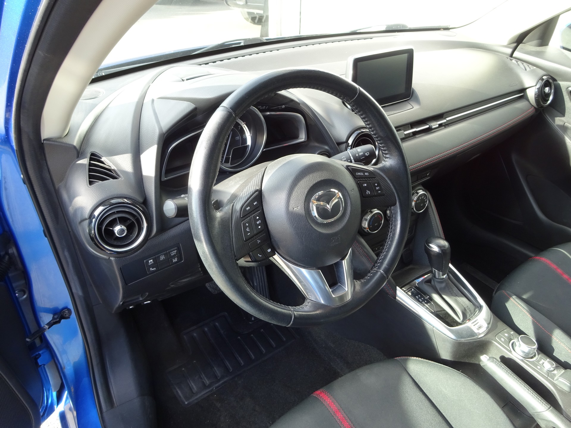 MAZDA 2 1.5i 16V Skyactiv-G Ambition Drive-image-7