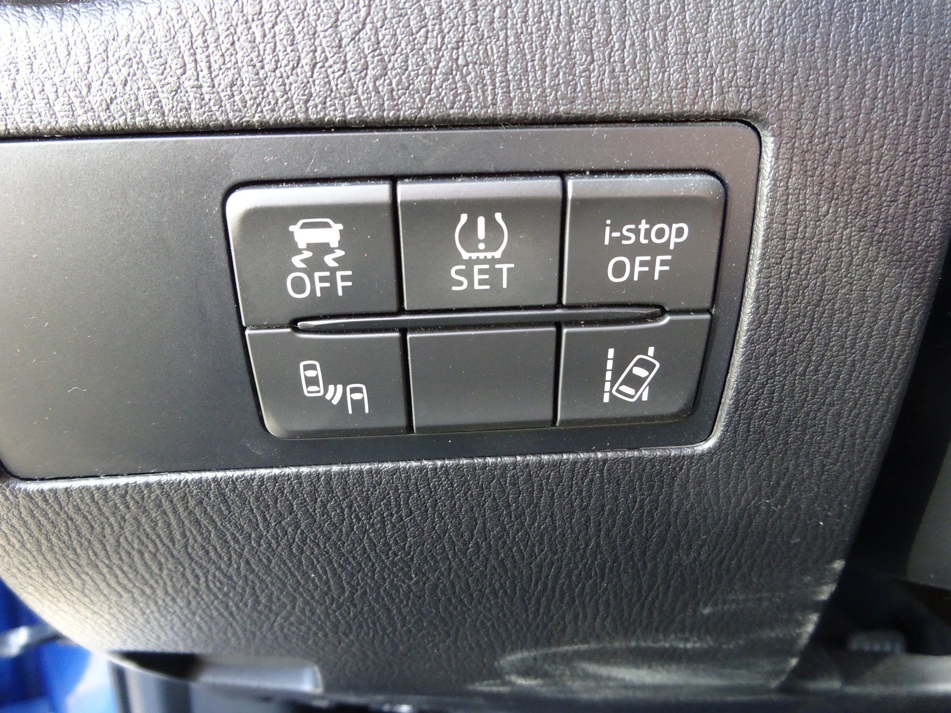 MAZDA 2 1.5i 16V Skyactiv-G Ambition Drive-image-10