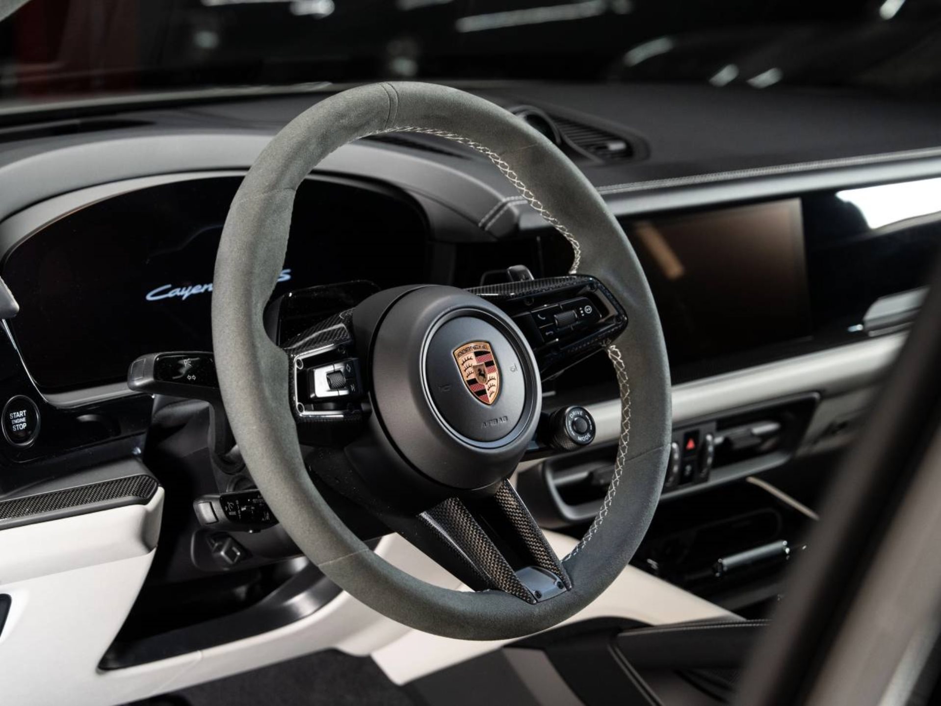 PORSCHE Cayenne GTS Coupé-image-8