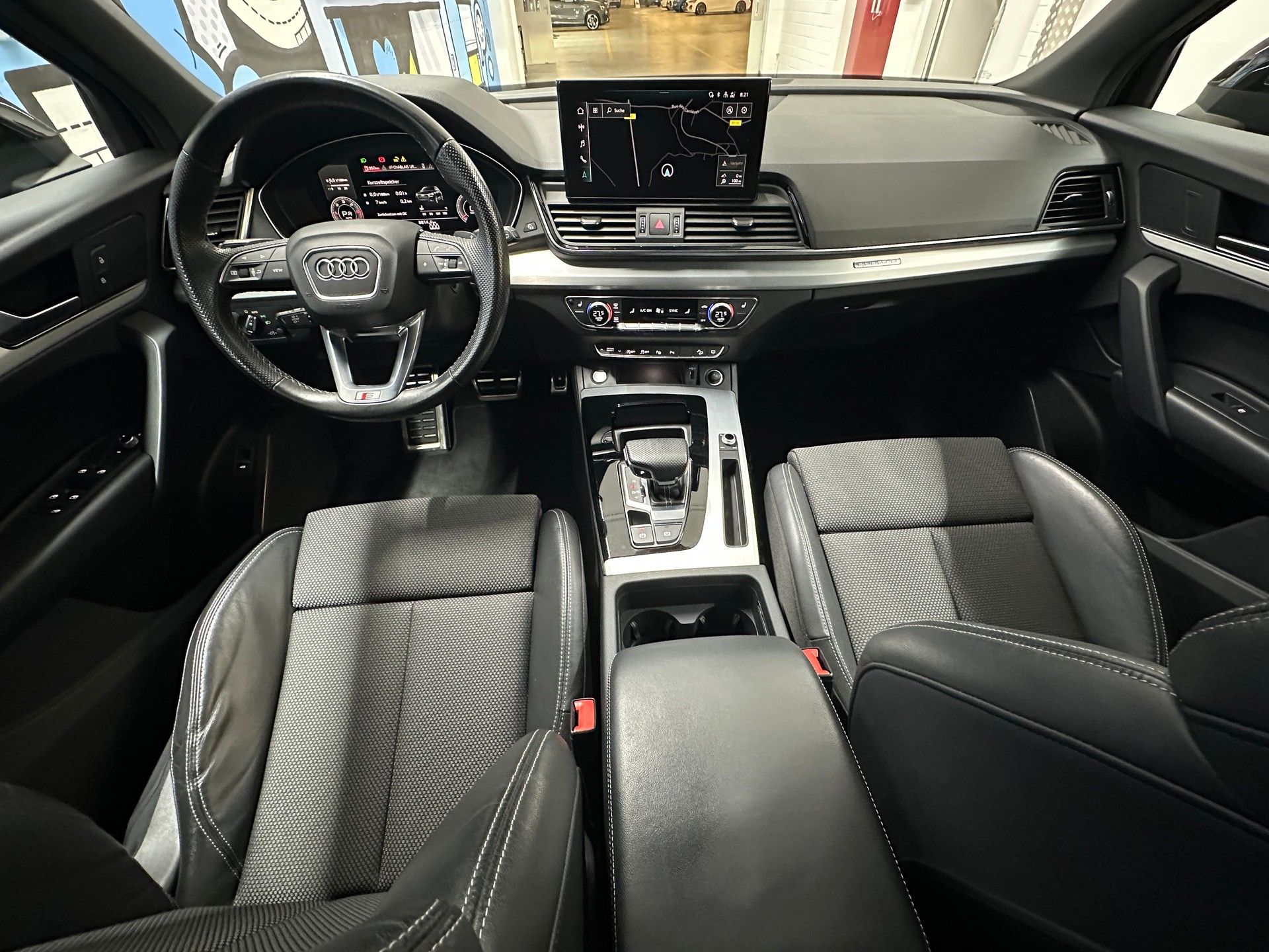 AUDI Q5 40 TDI S-line quattro S-tronic-image-8