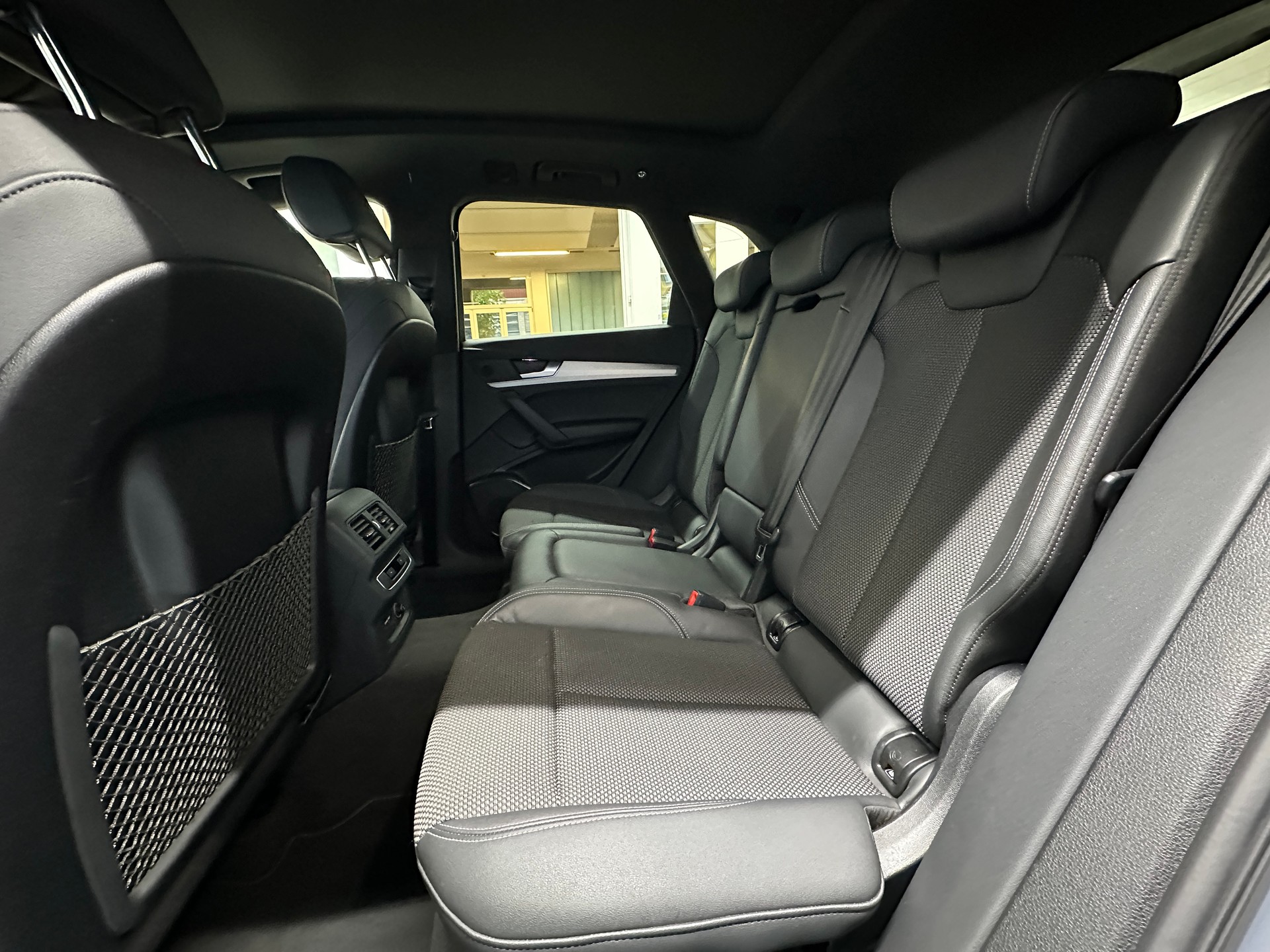 AUDI Q5 40 TDI S-line quattro S-tronic-image-7