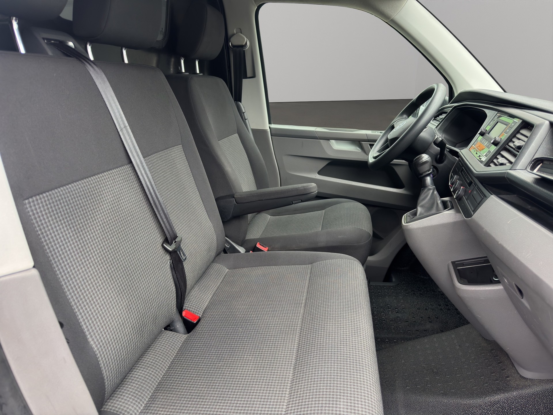 VW T6.1 2.0 TDI-image-6