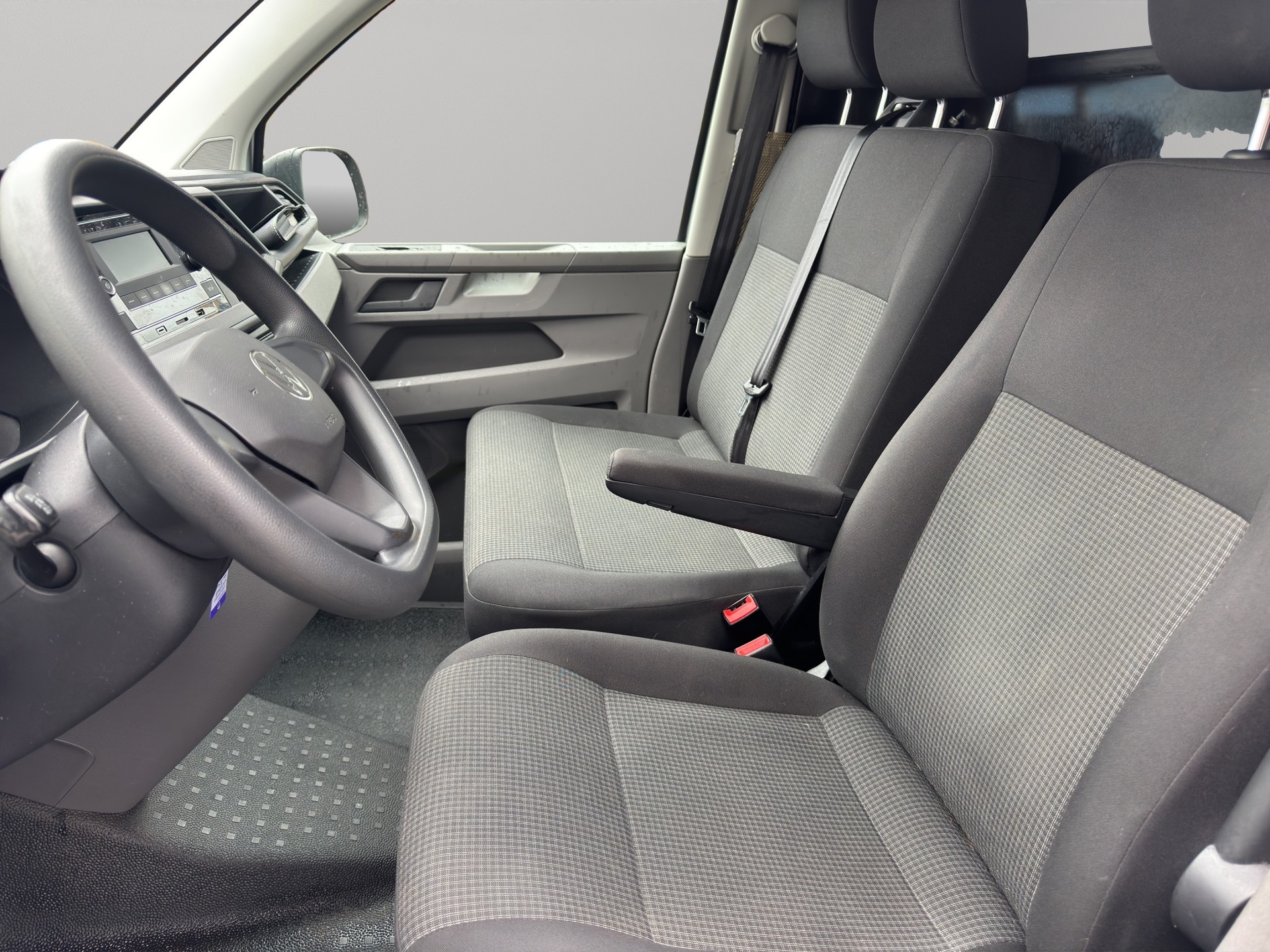 VW T6.1 2.0 TDI-image-10