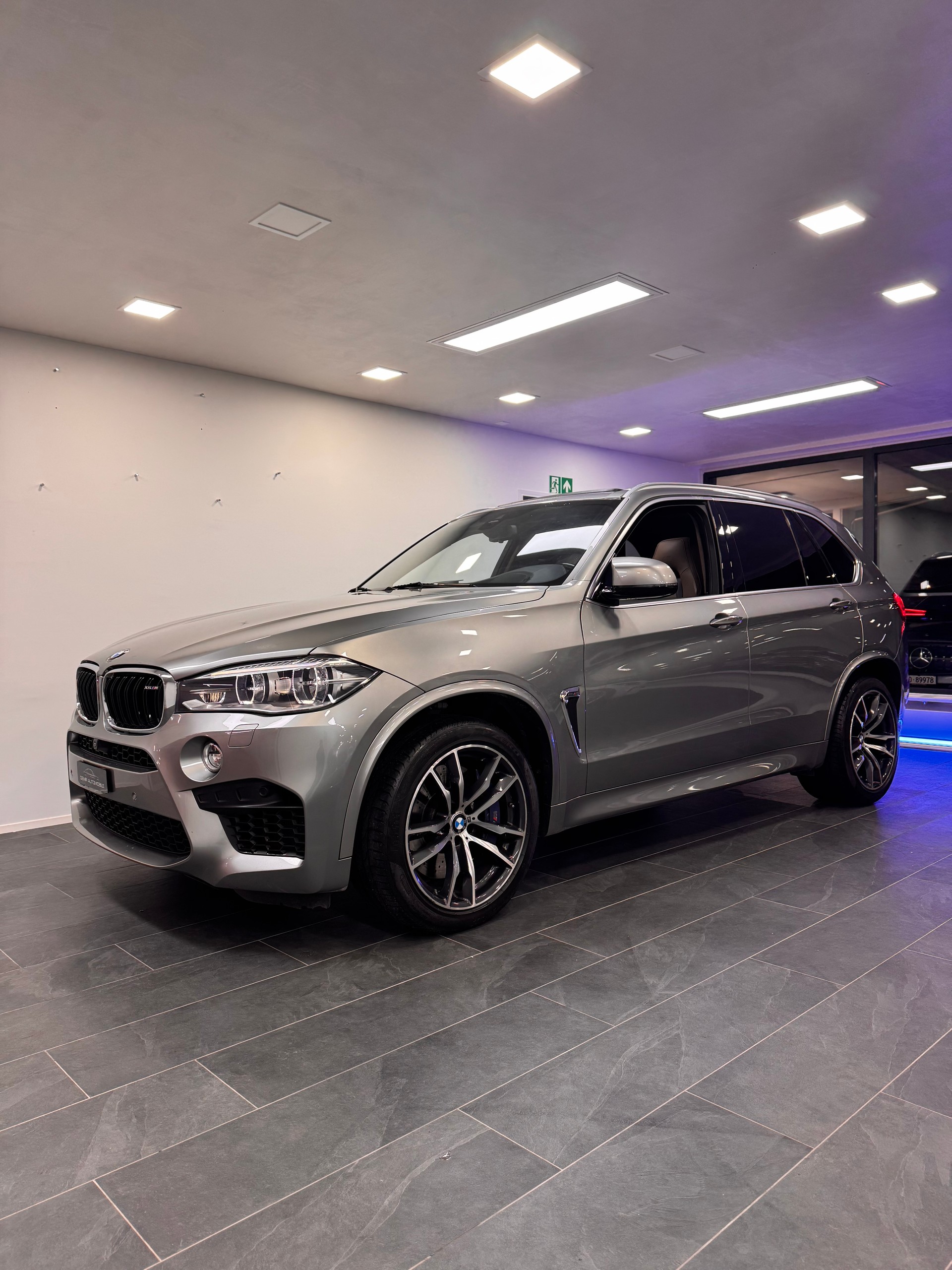 BMW X5M Steptronic *B&W Soundsystem / Panorama / Softclose / 360 Kamera / CH-Fahrzeug*
