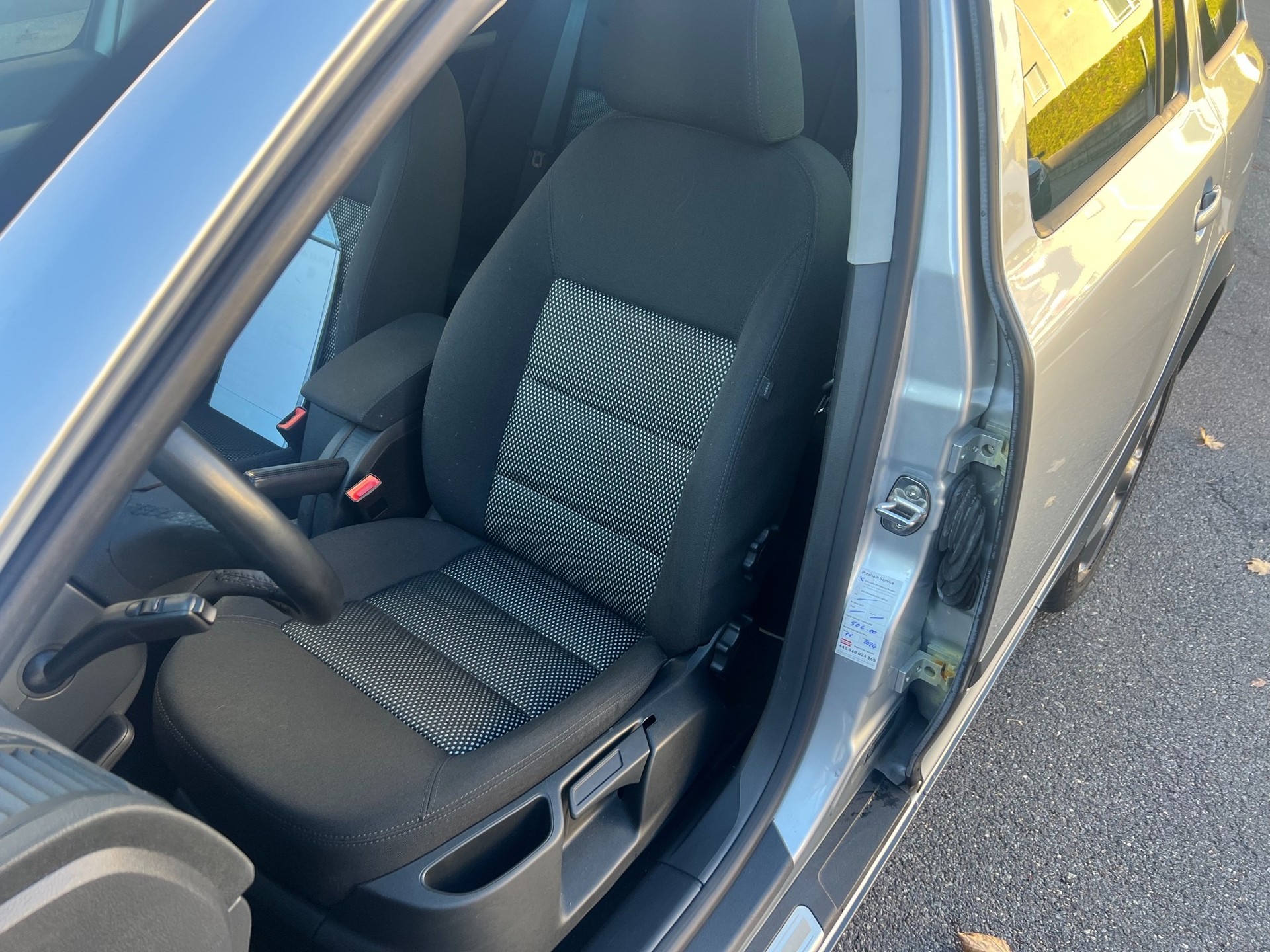 SKODA Octavia Combi 1.8 TSI Scout 4x4-image-6