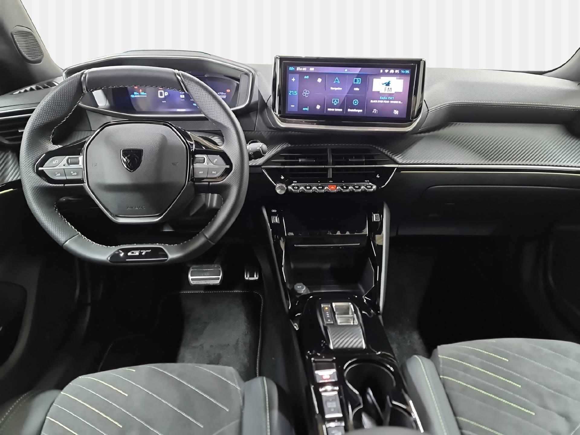 PEUGEOT E-2008 GT-image-6