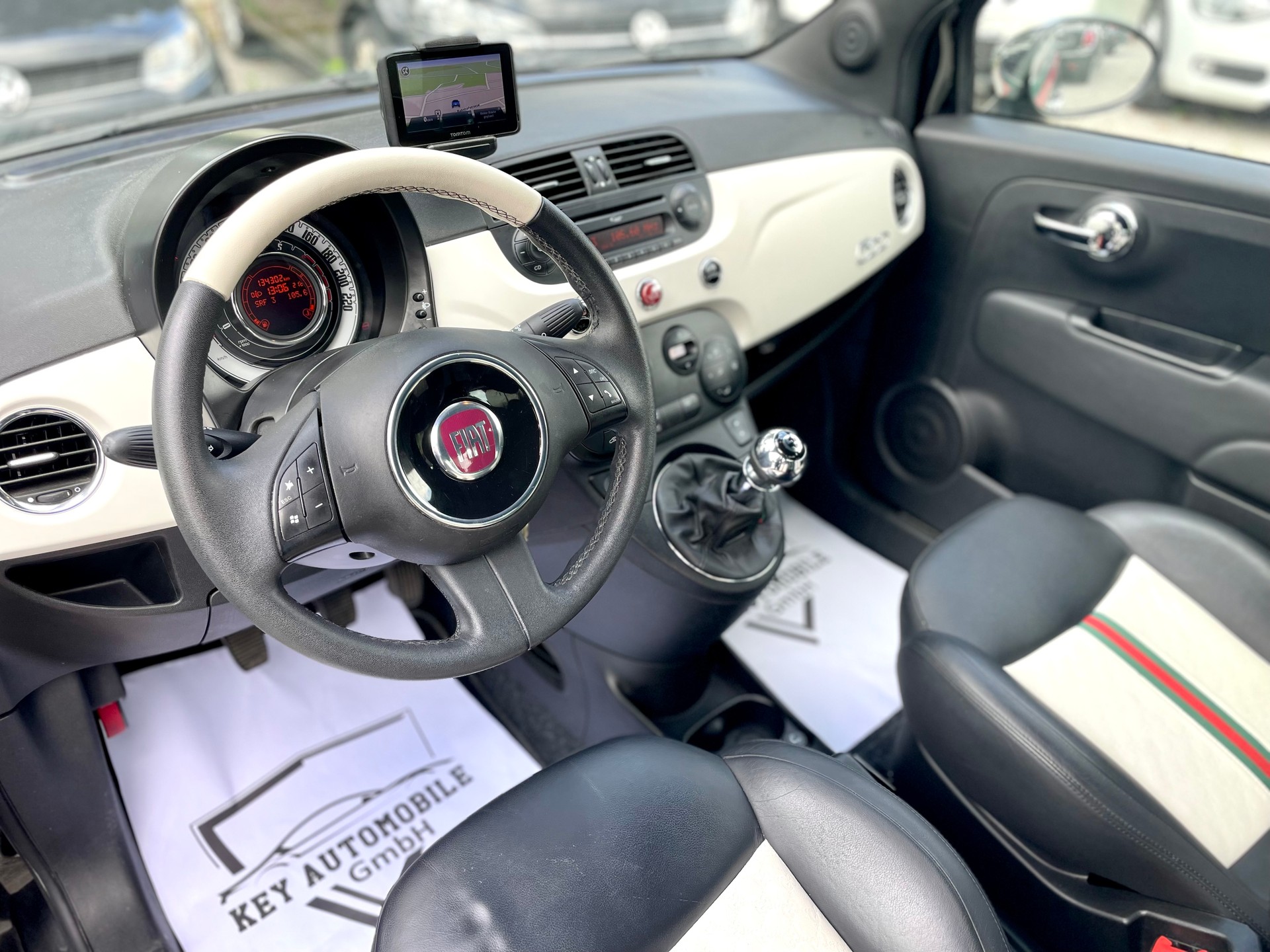 FIAT 500 1.4 16V by Gucci-image-6