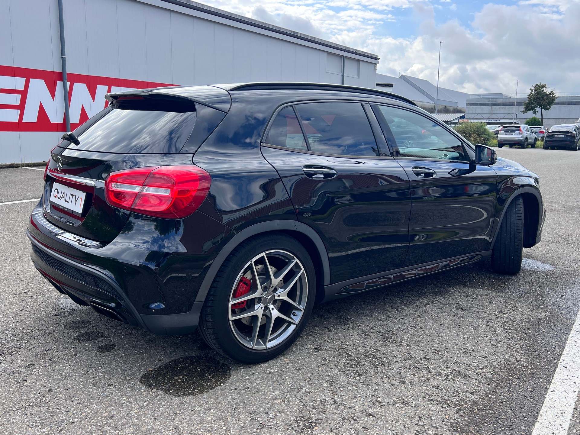 MERCEDES-BENZ GLA 45 AMG 4Matic 7G-DCT-image-2