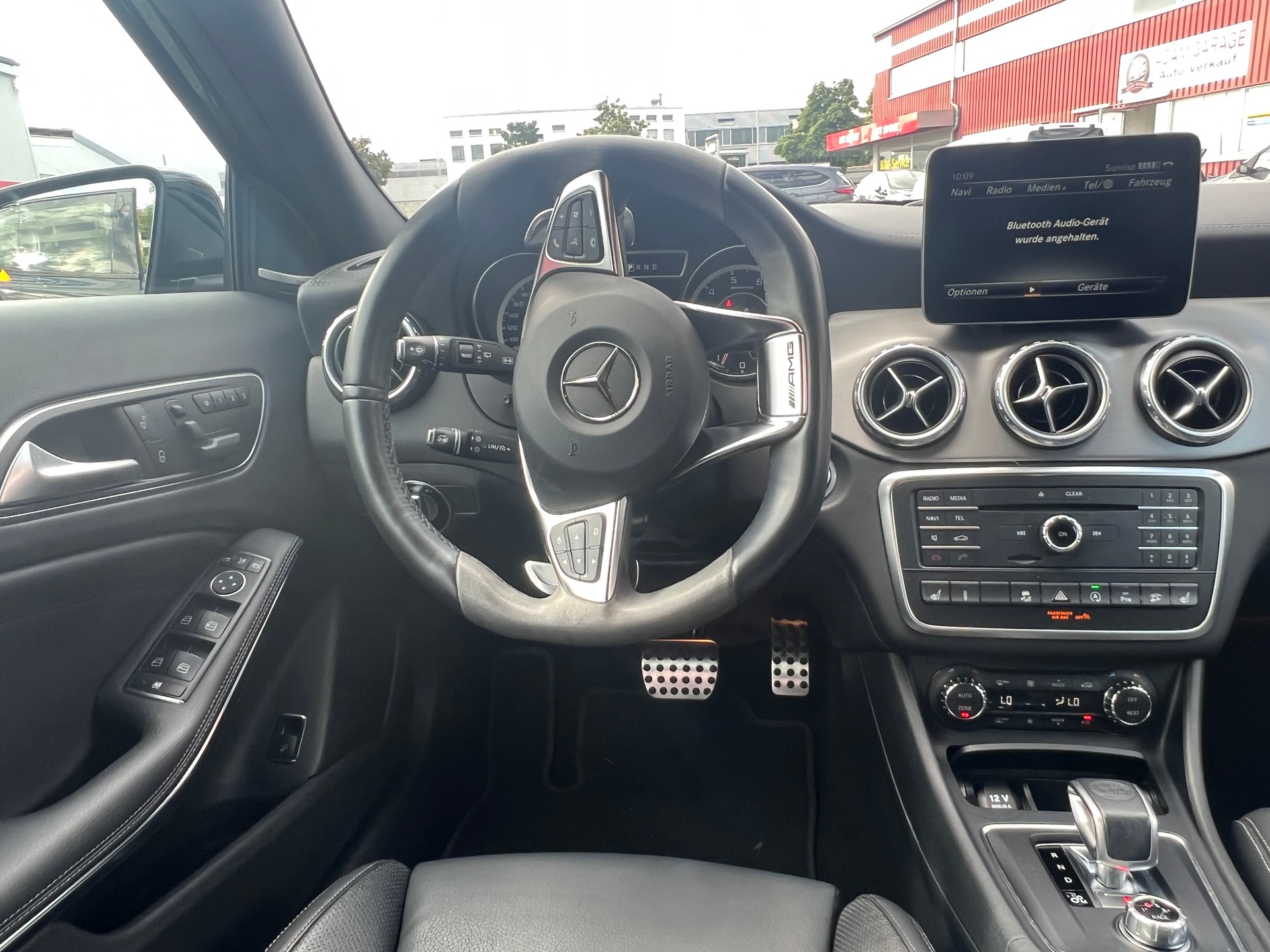MERCEDES-BENZ GLA 45 AMG 4Matic 7G-DCT-image-7