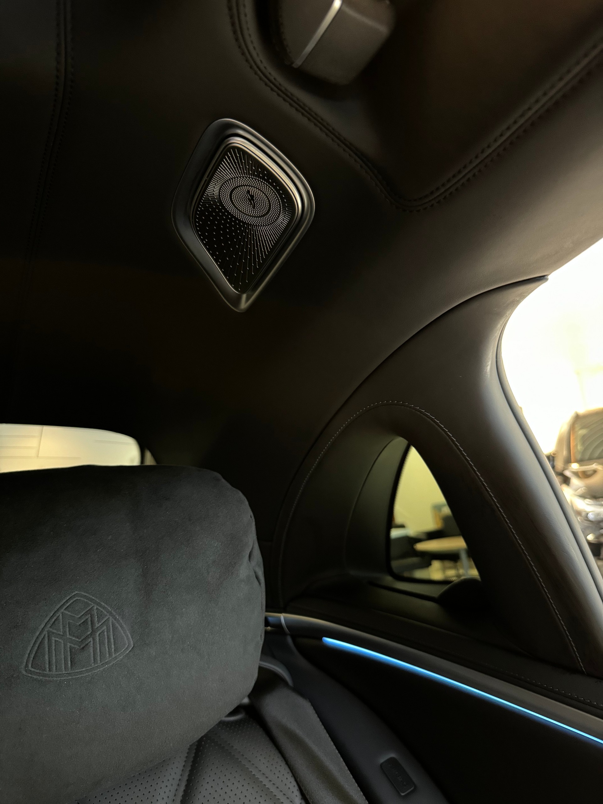 MERCEDES-BENZ Maybach 4-Matic 9G-Tronic Frist Class Fond-image-18