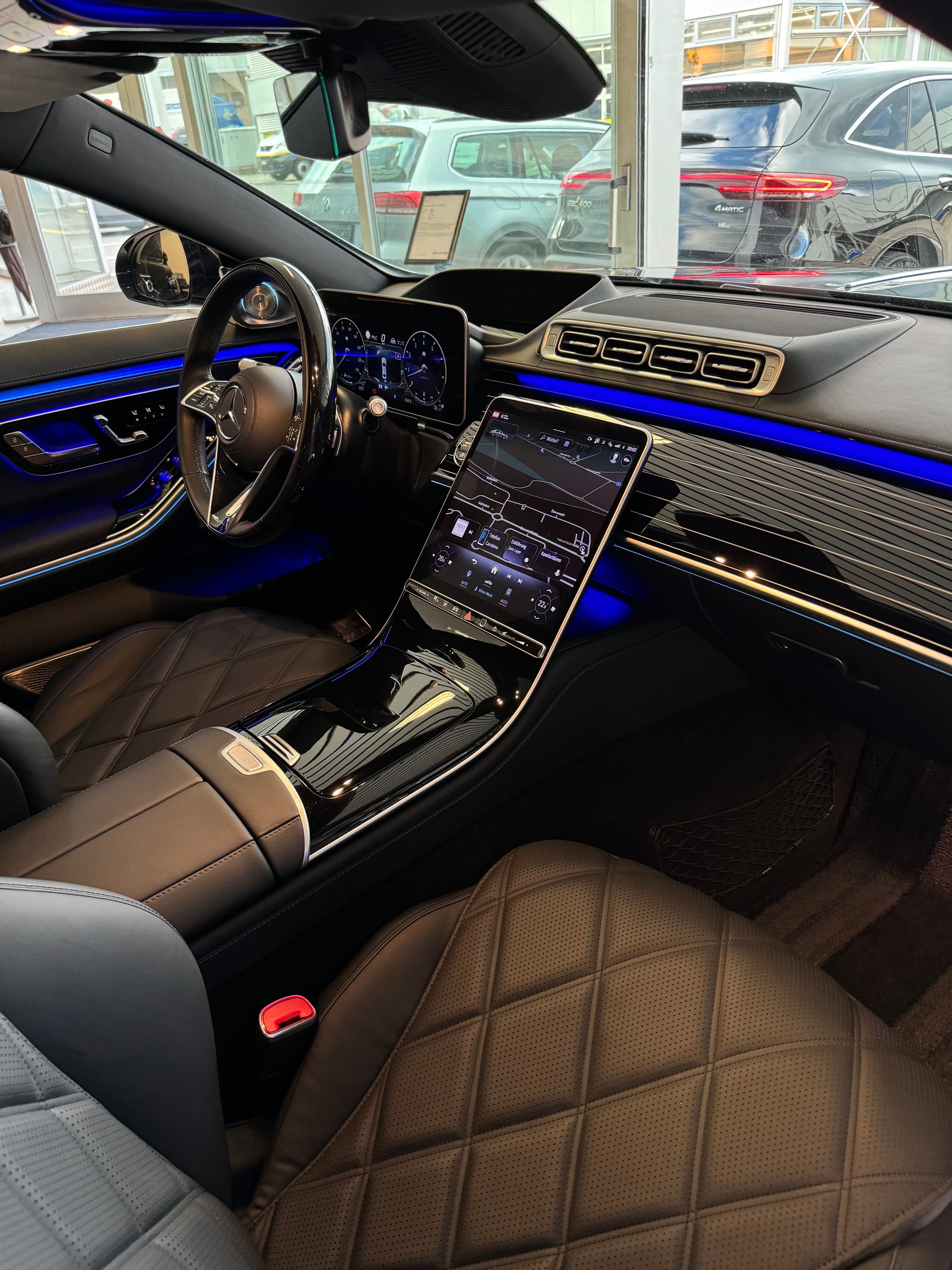 MERCEDES-BENZ Maybach 4-Matic 9G-Tronic Frist Class Fond-image-14