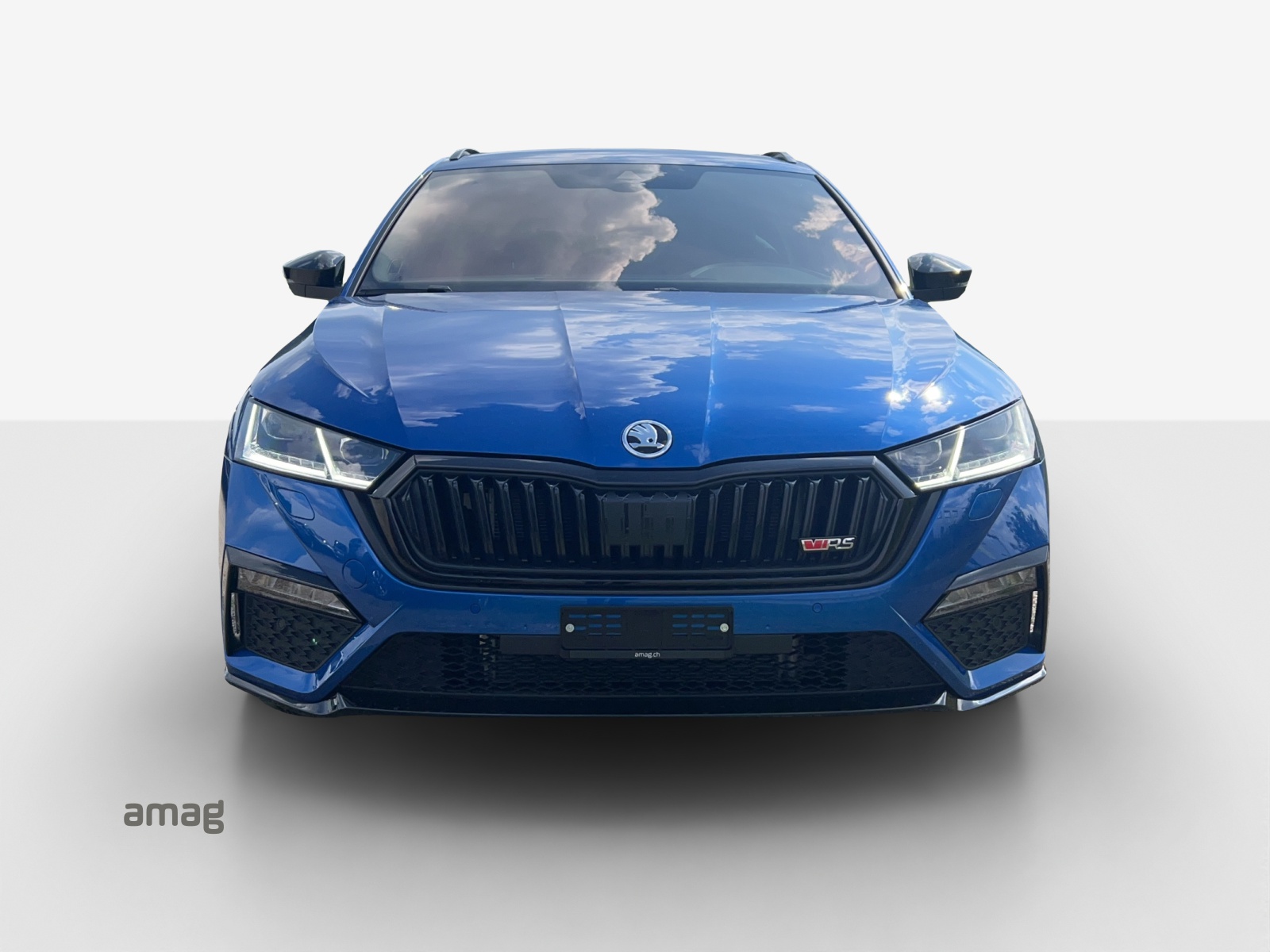 SKODA Octavia Combi 2.0 TSI DSG RS-image-4