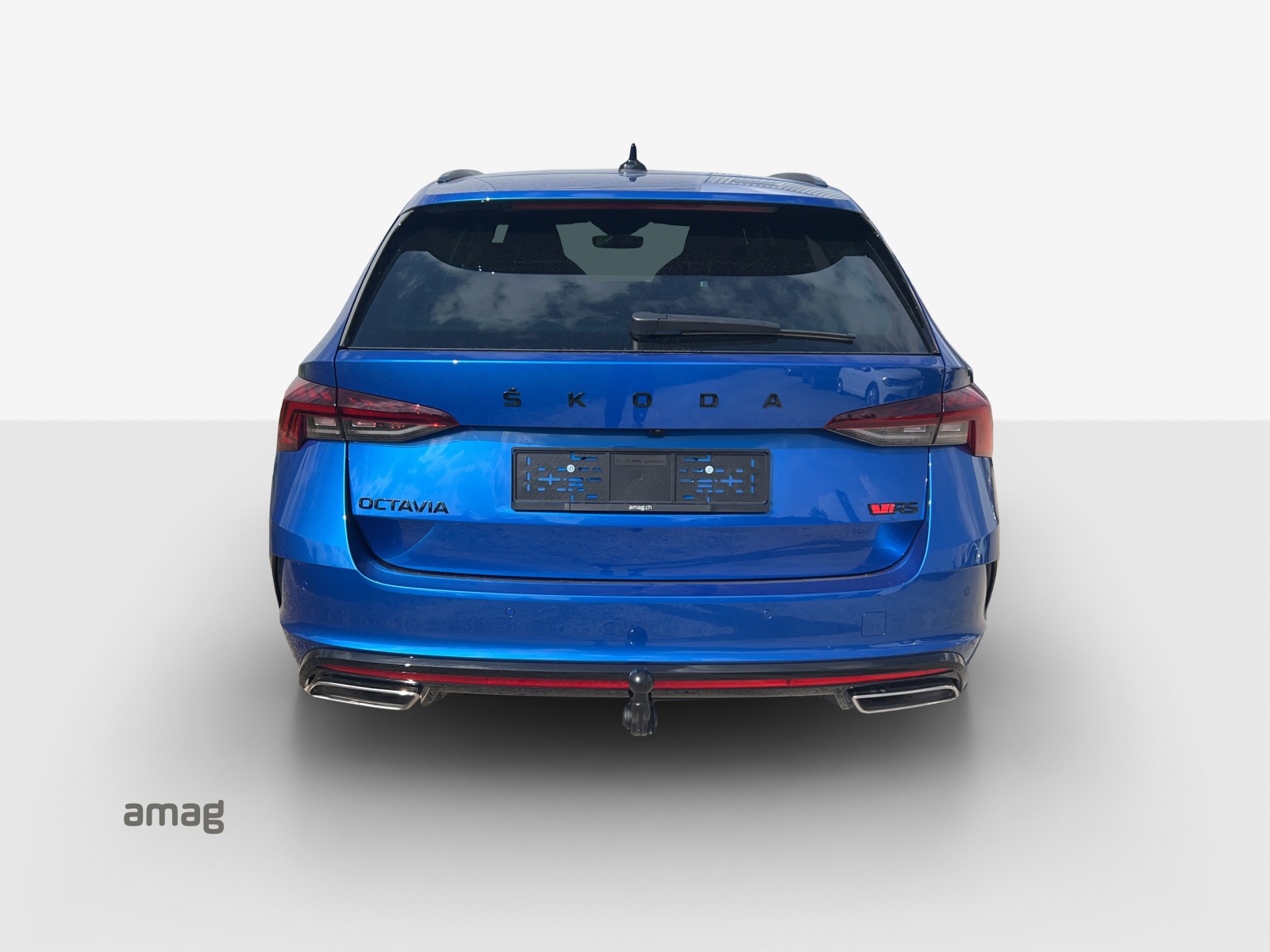 SKODA Octavia Combi 2.0 TSI DSG RS-image-5