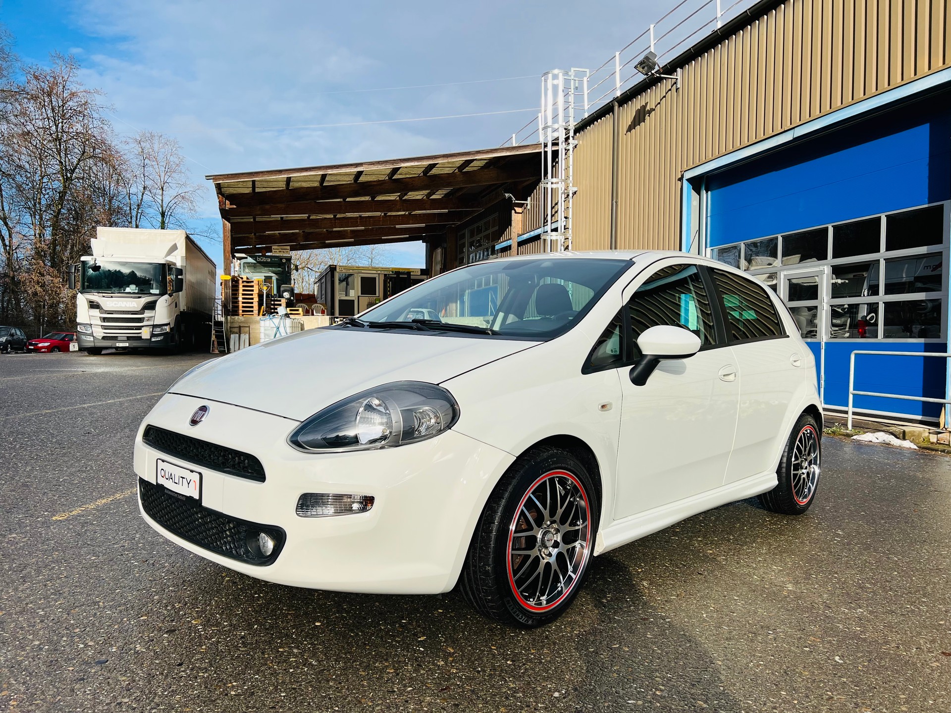 FIAT Punto 1.4 16V Turbo Lounge-image-0