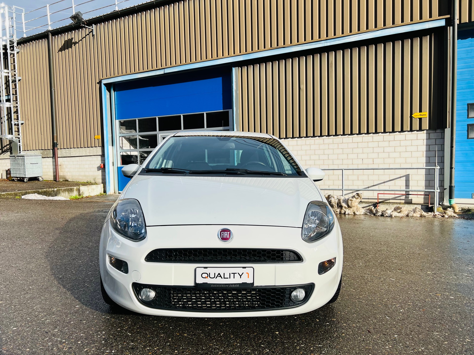 FIAT Punto 1.4 16V Turbo Lounge-image-1