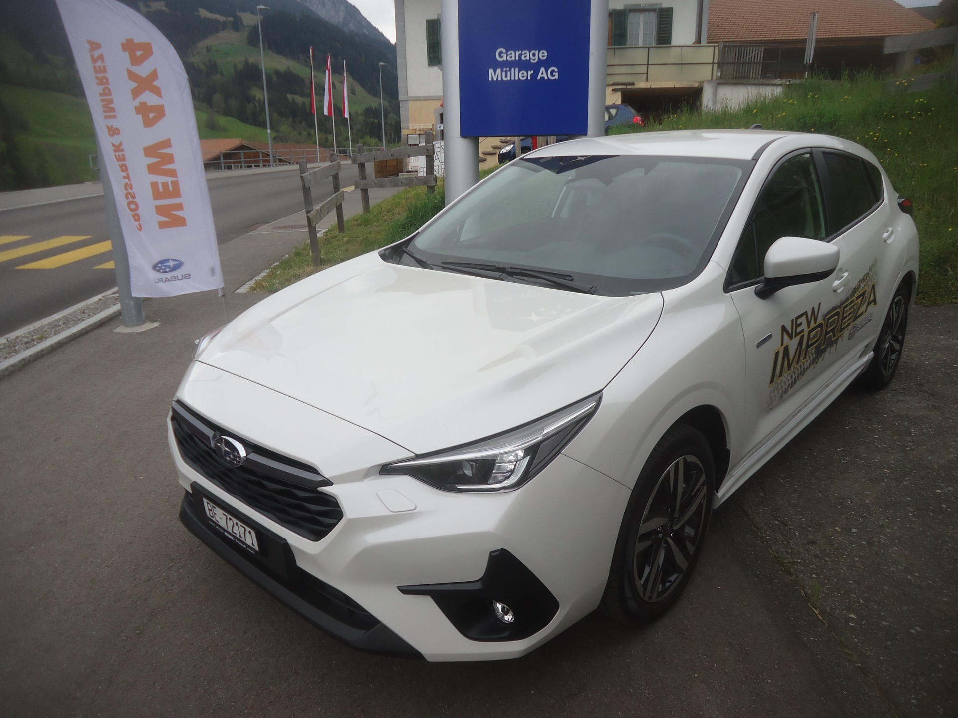 SUBARU Impreza 2.0 e-Boxer Swiss Plus AWD Lineartronic-image-1