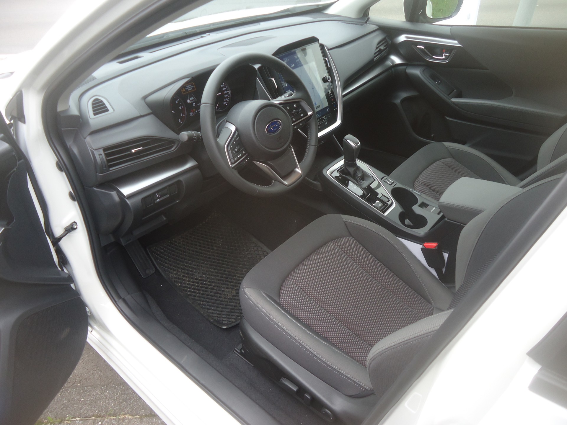 SUBARU Impreza 2.0 e-Boxer Swiss Plus AWD Lineartronic-image-10