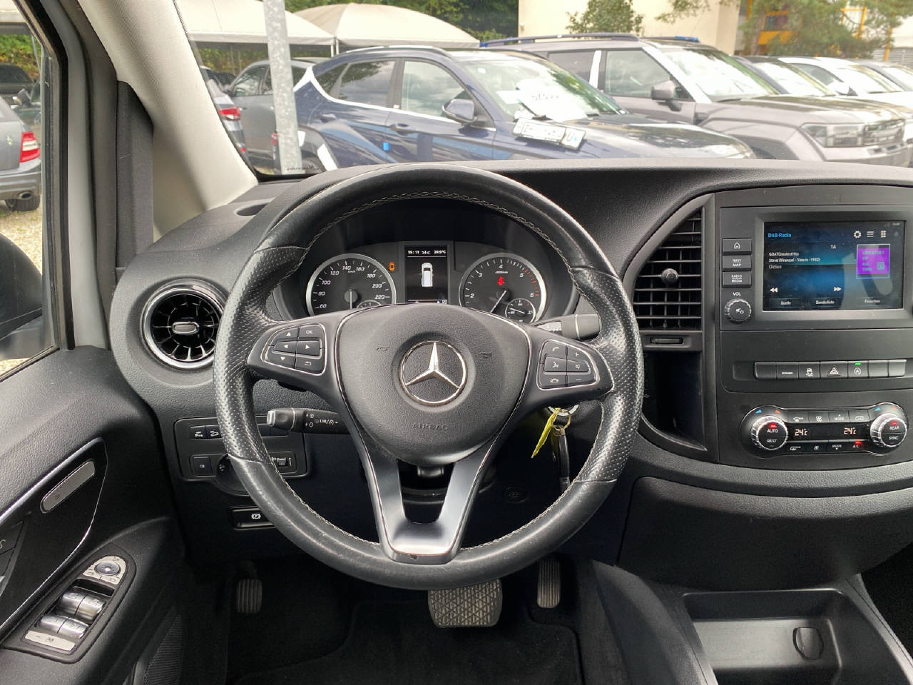 MERCEDES-BENZ Vito 116 Kombi L 2.0 CDI Select 4x4-image-8
