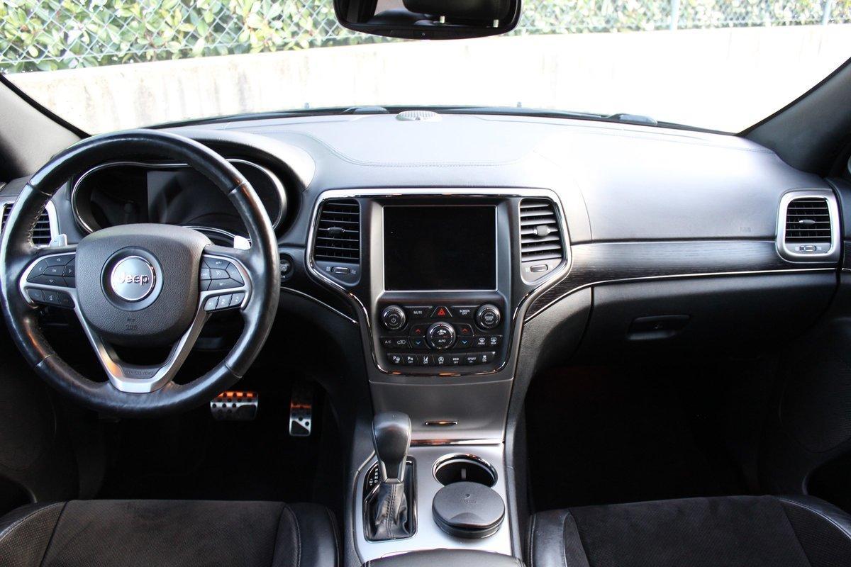 JEEP Grand Cherokee 3.0 CRD 250 Overland-image-16