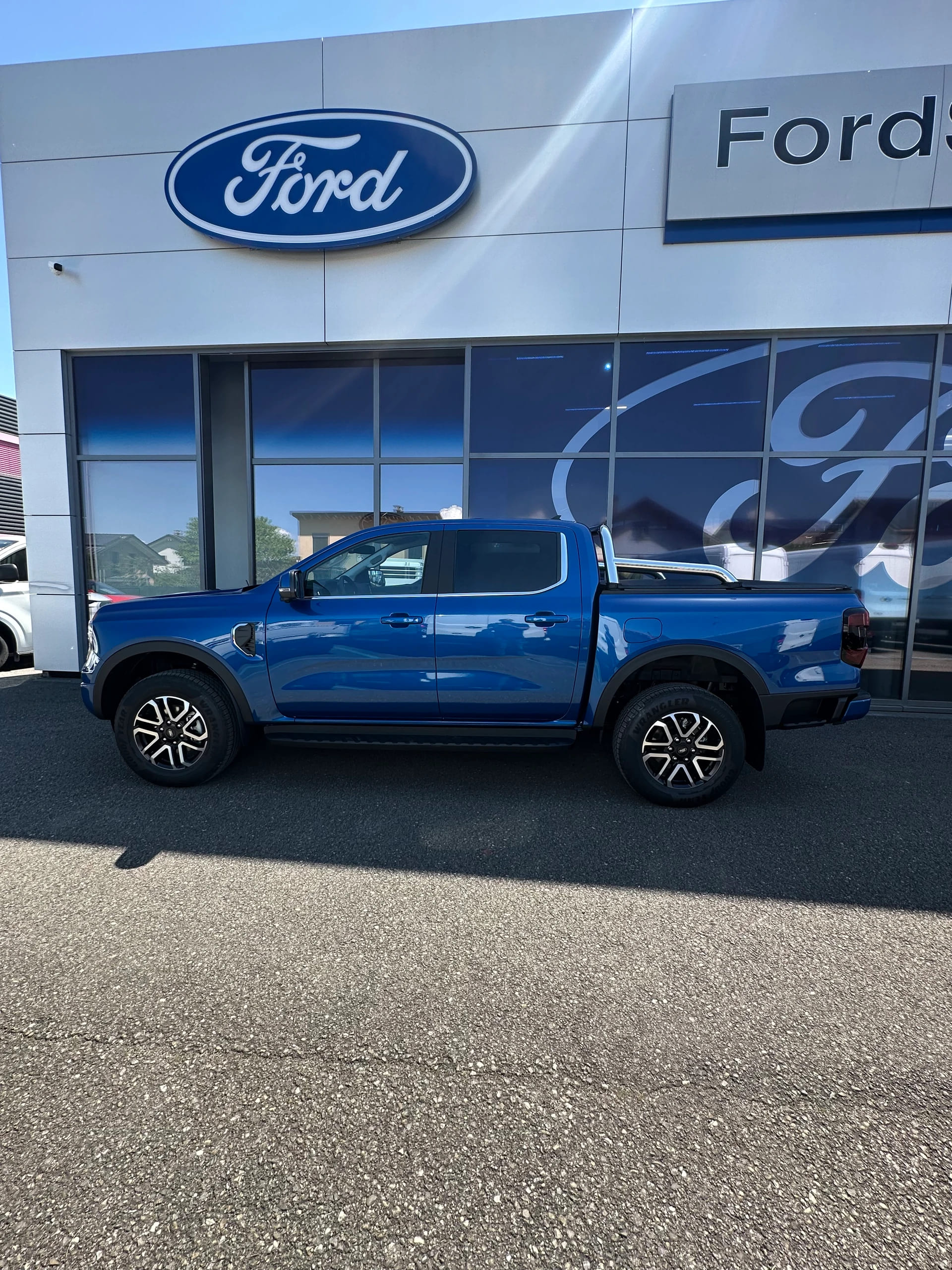 FORD Ranger dcab.pick-up 2.0 EcoBlu Limited/170CV/Aut.-image-2