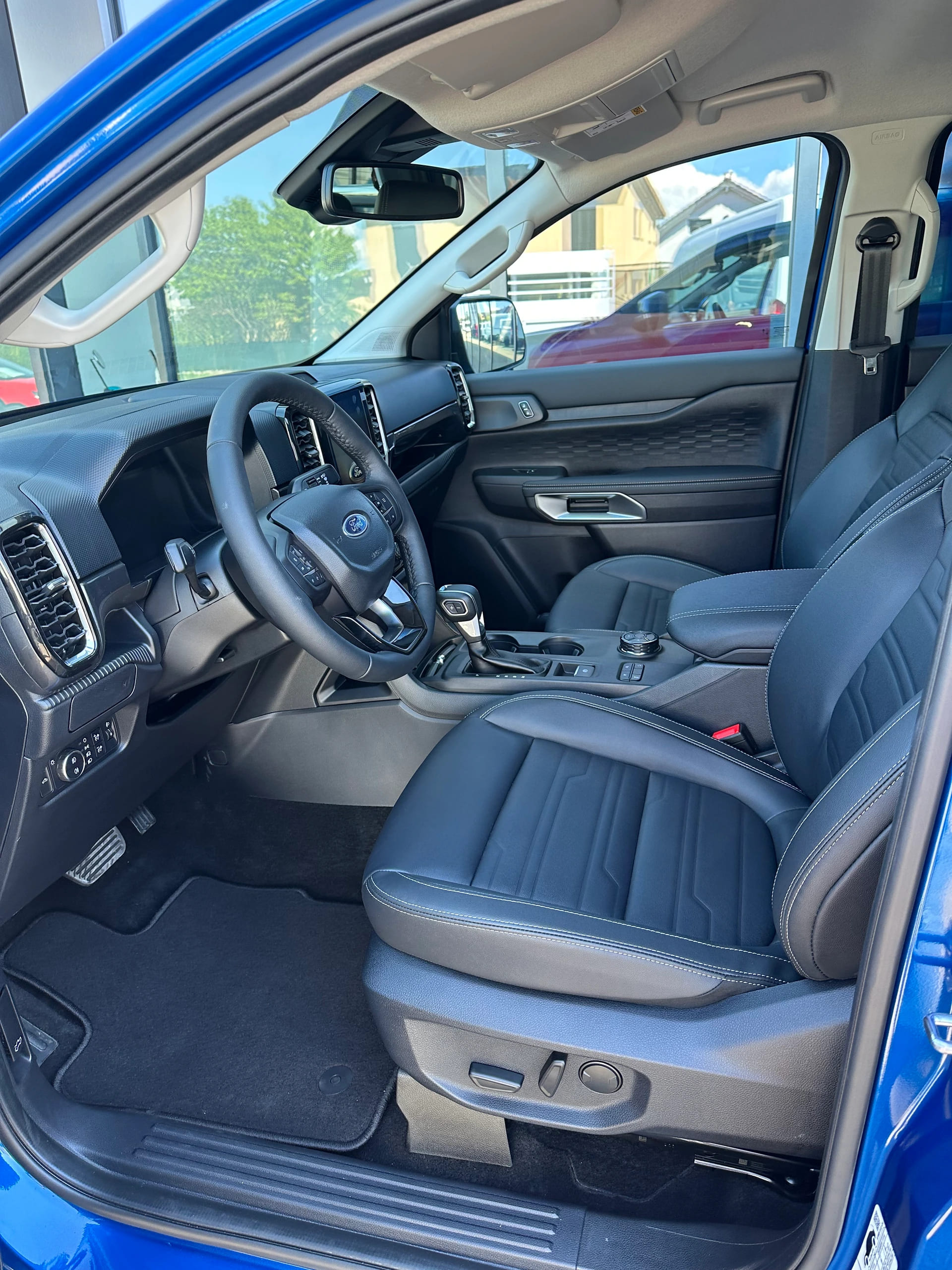 FORD Ranger dcab.pick-up 2.0 EcoBlu Limited/170CV/Aut.-image-9