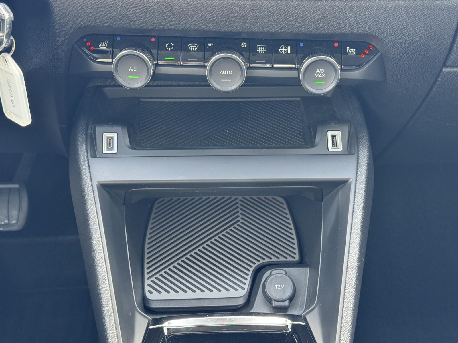 CITROEN e-C4 Swiss Edition-image-23
