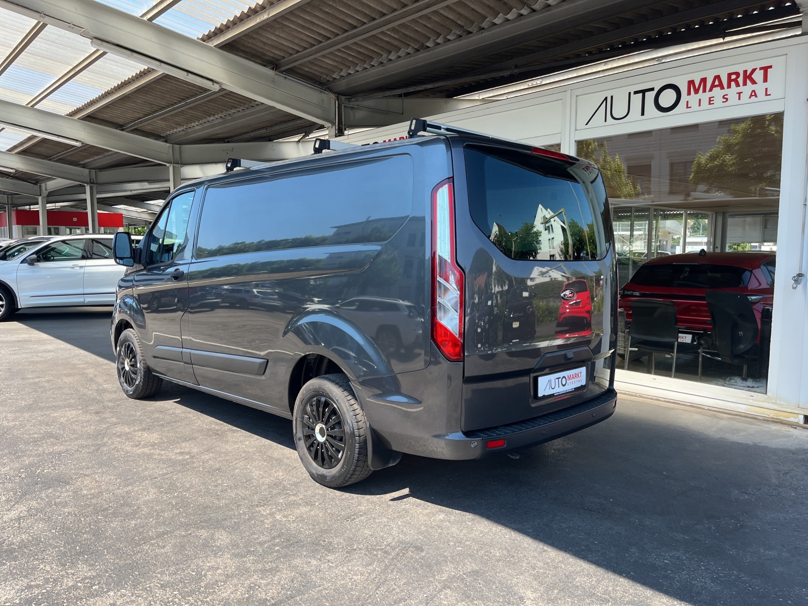 FORD Transit Custom Van 300 L1H1 Trend-image-2
