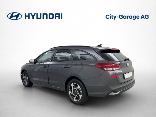 HYUNDAI i30 Wagon 1.5 T-GDi Amplia-image-1