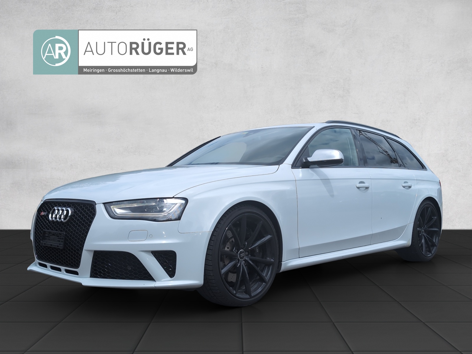 AUDI RS4 Avant 4.2 FSI V8 quattro S-tronic-image-0