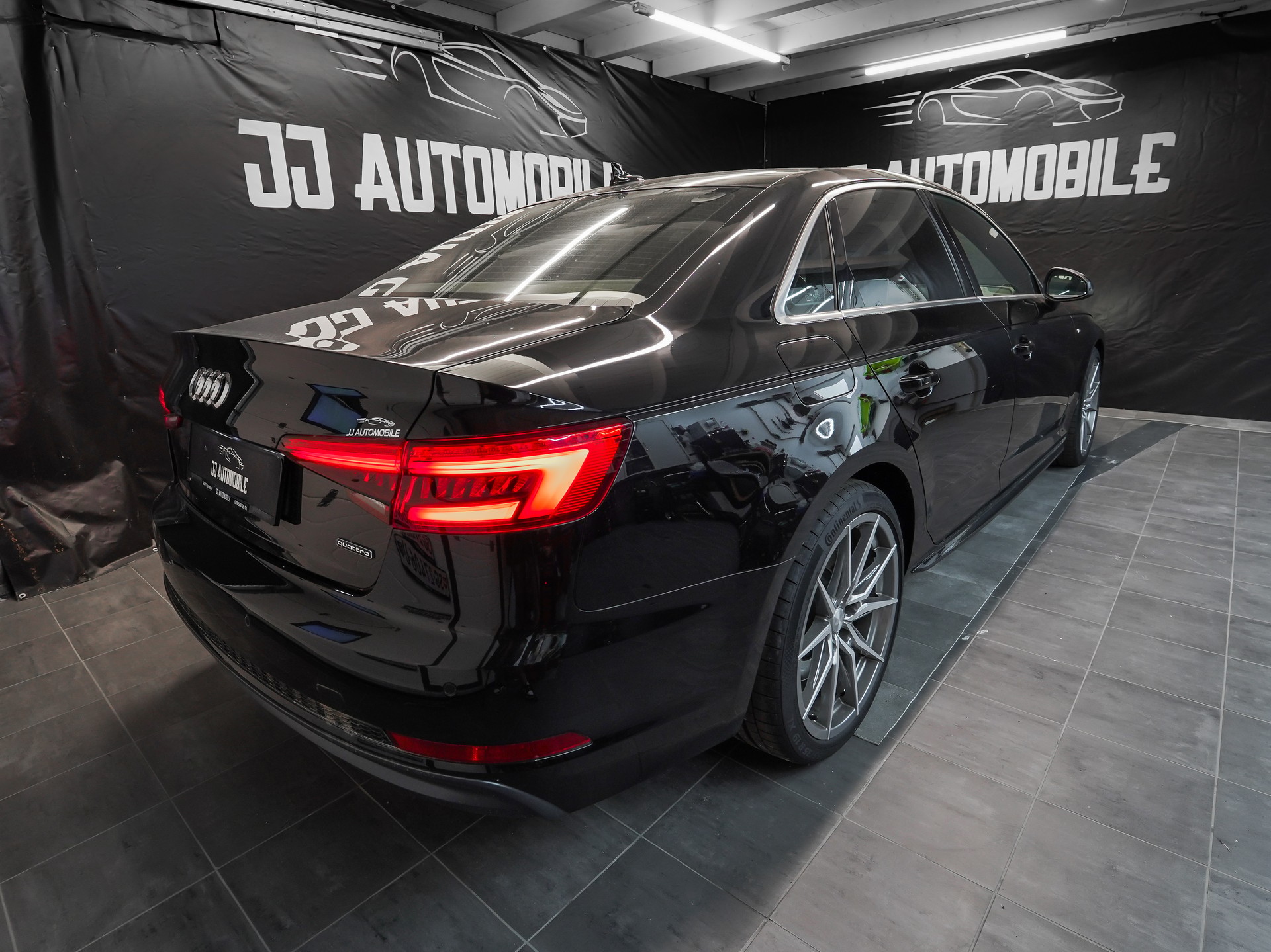 AUDI A4 3.0 TDI Sport quattro tiptronic-image-5