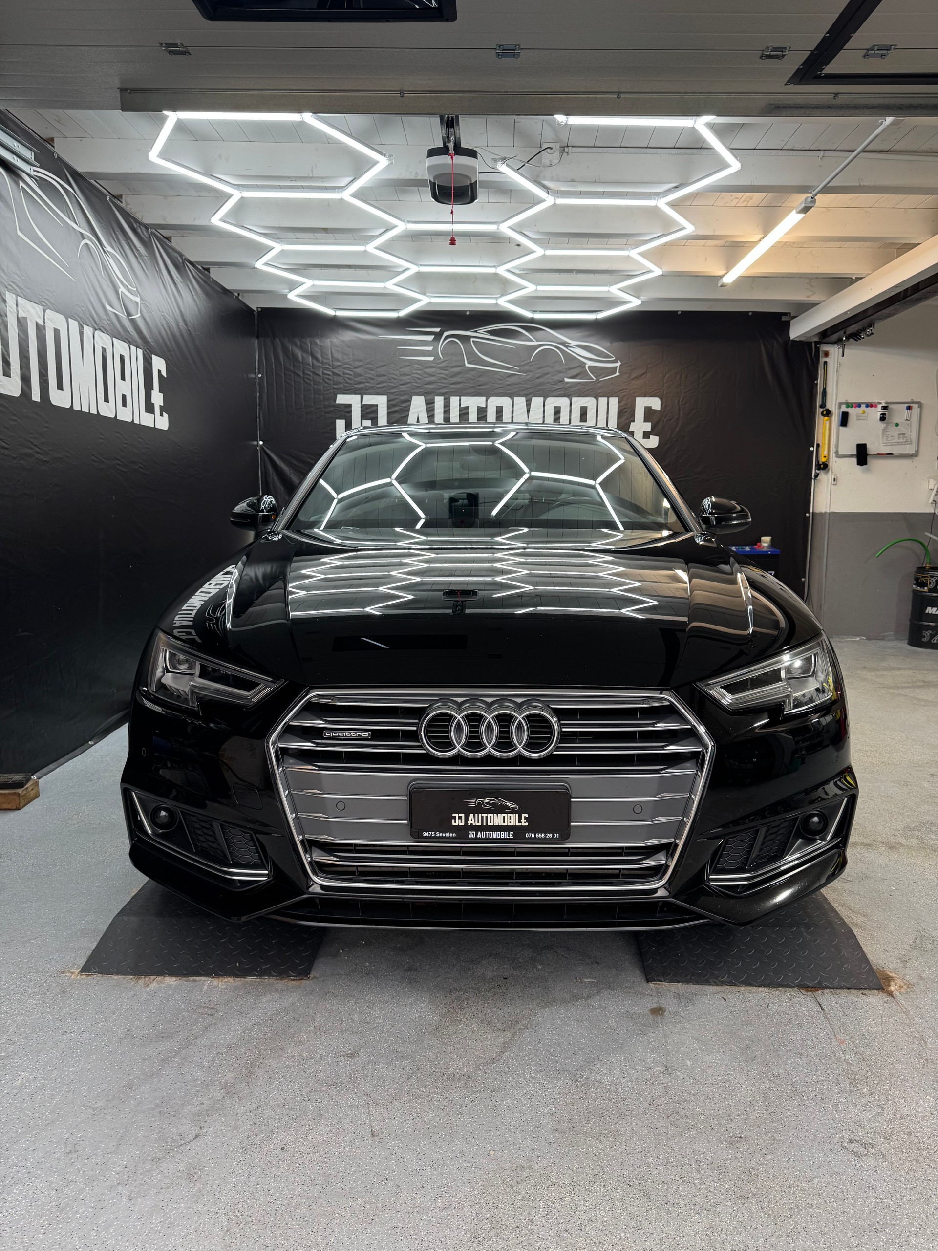 AUDI A4 3.0 TDI Sport quattro tiptronic-image-1