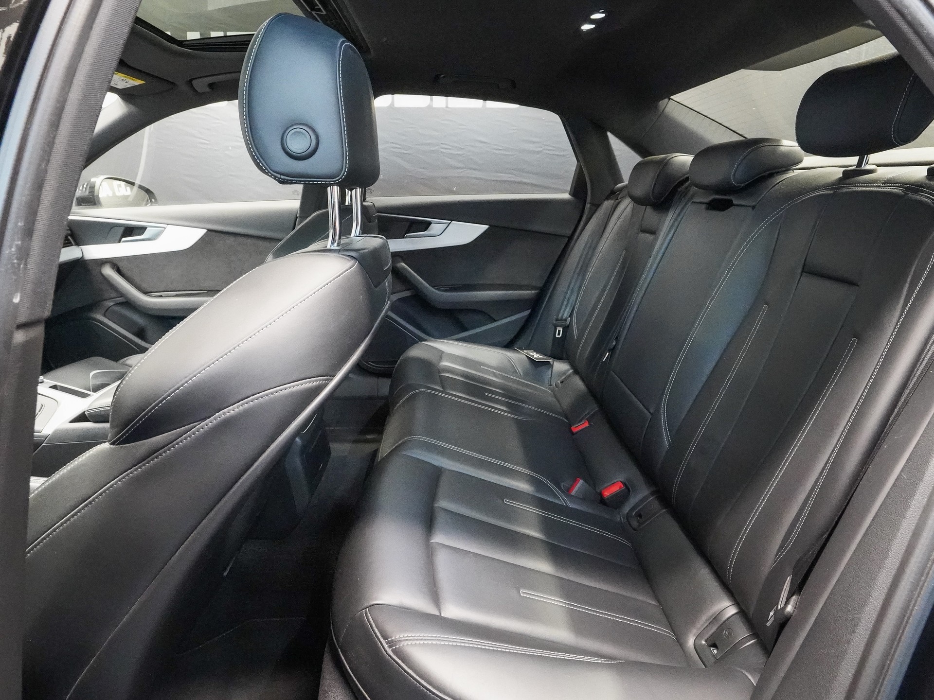 AUDI A4 3.0 TDI Sport quattro tiptronic-image-10