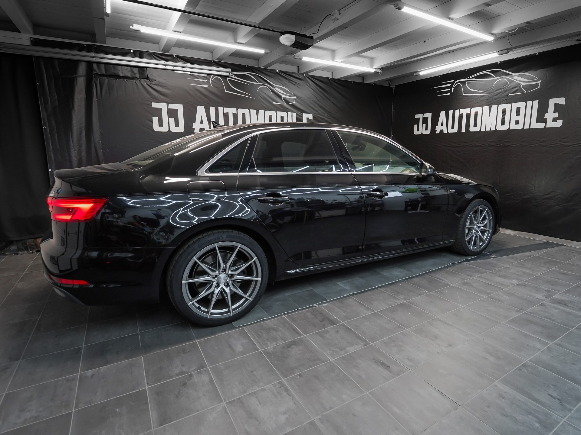 AUDI A4 3.0 TDI Sport quattro tiptronic-image-6