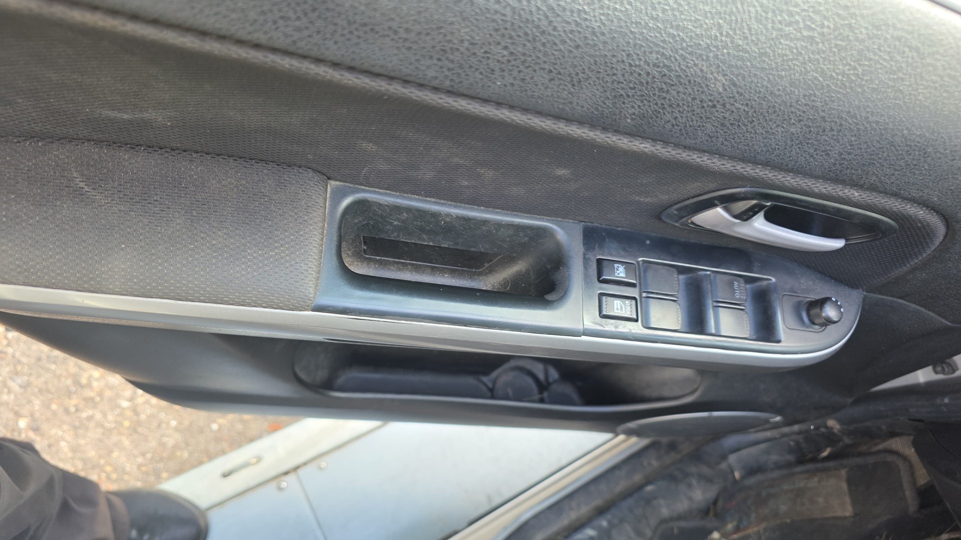 SUZUKI Grand Vitara 2.4 16V GL Top-image-8