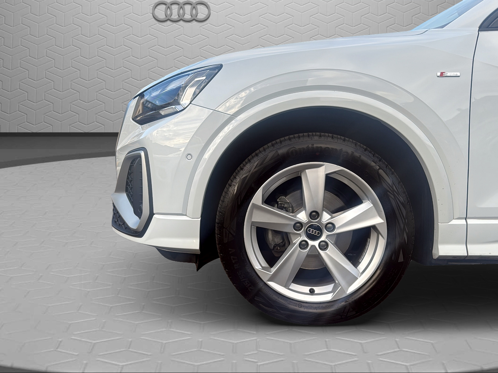 AUDI Q2 35 TFSI S line S-tronic-image-5