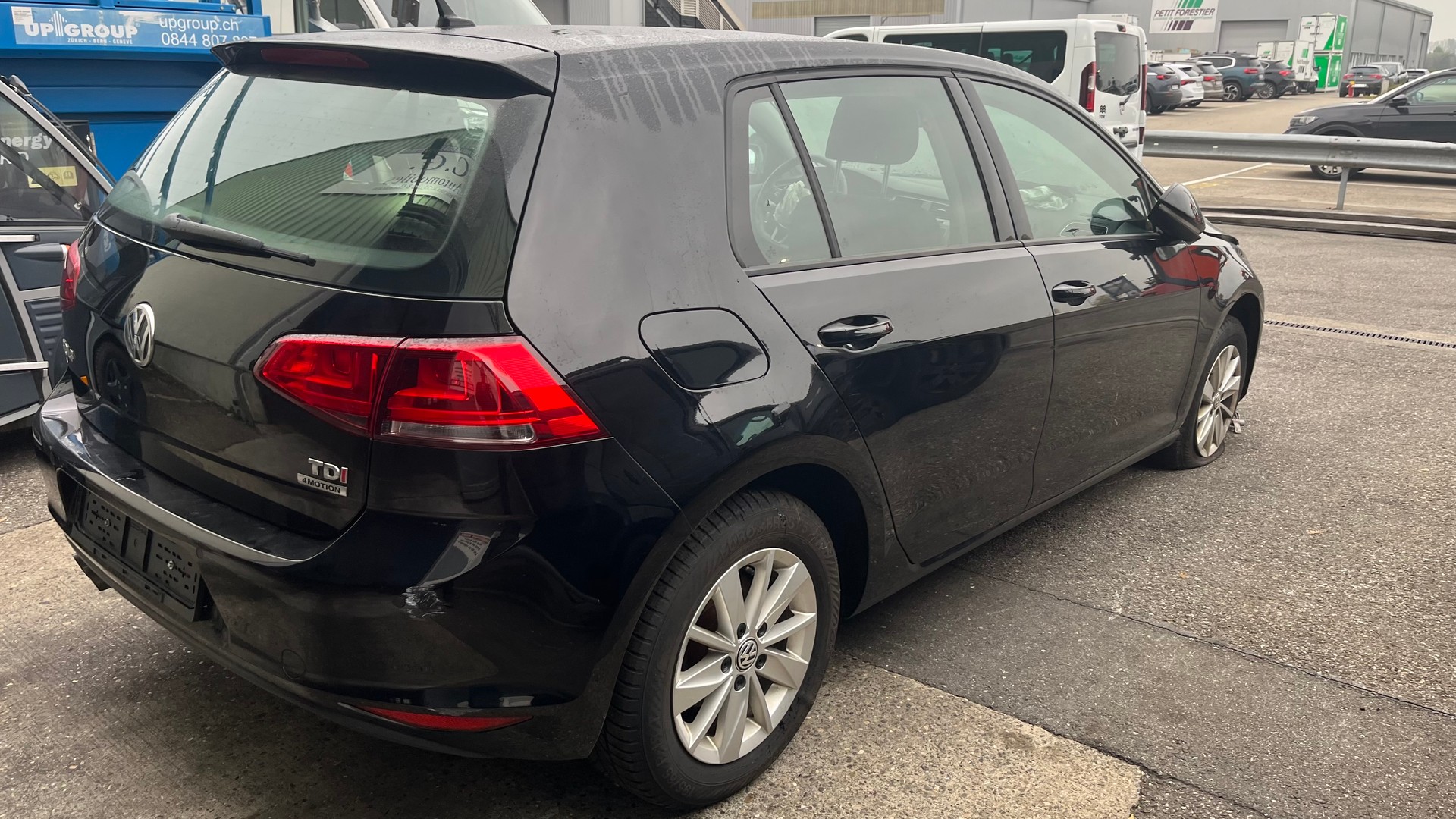 VW Golf 1.6 TDI Comfortline 4Motion-image-9