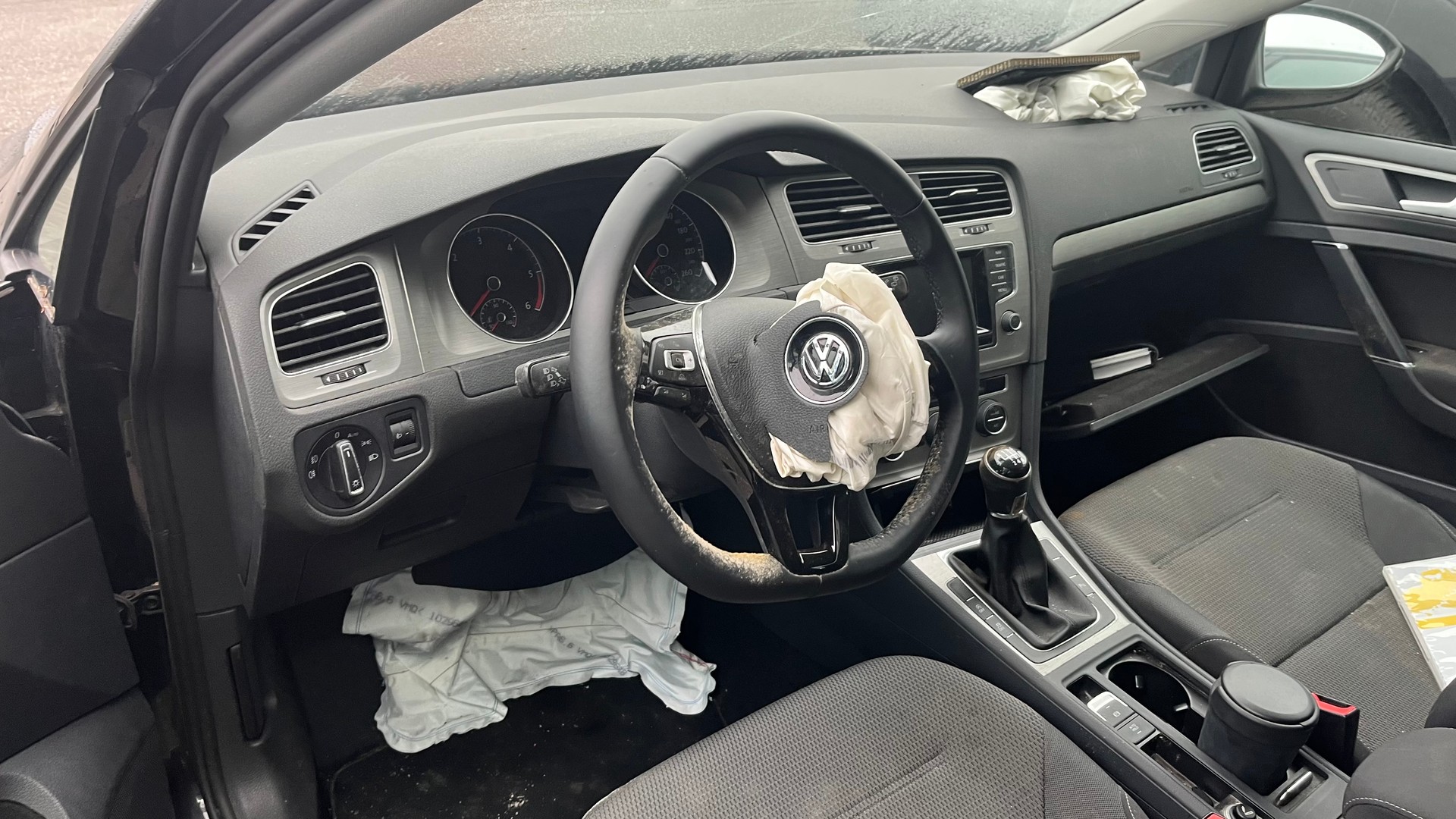 VW Golf 1.6 TDI Comfortline 4Motion-image-6