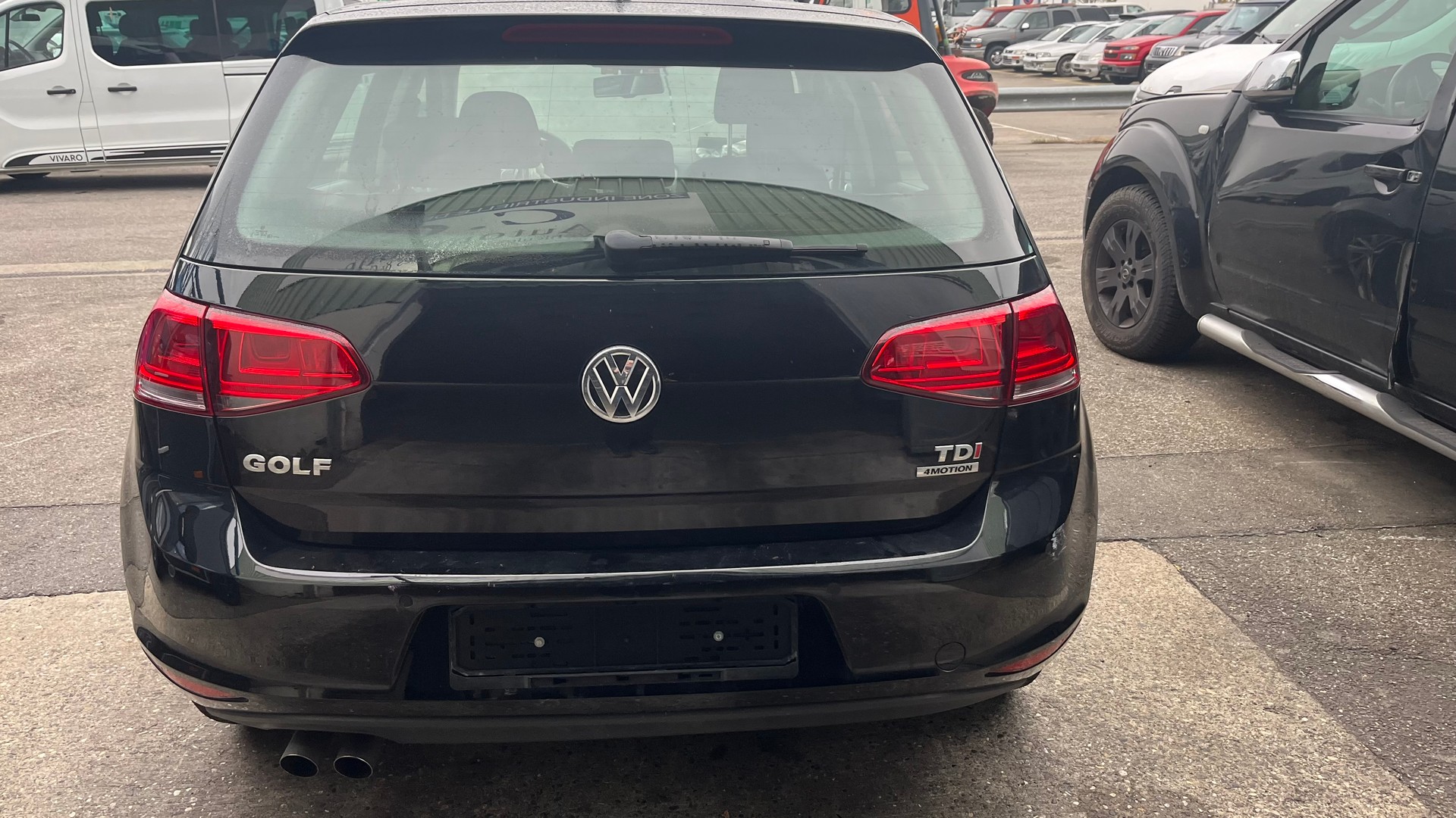 VW Golf 1.6 TDI Comfortline 4Motion-image-8