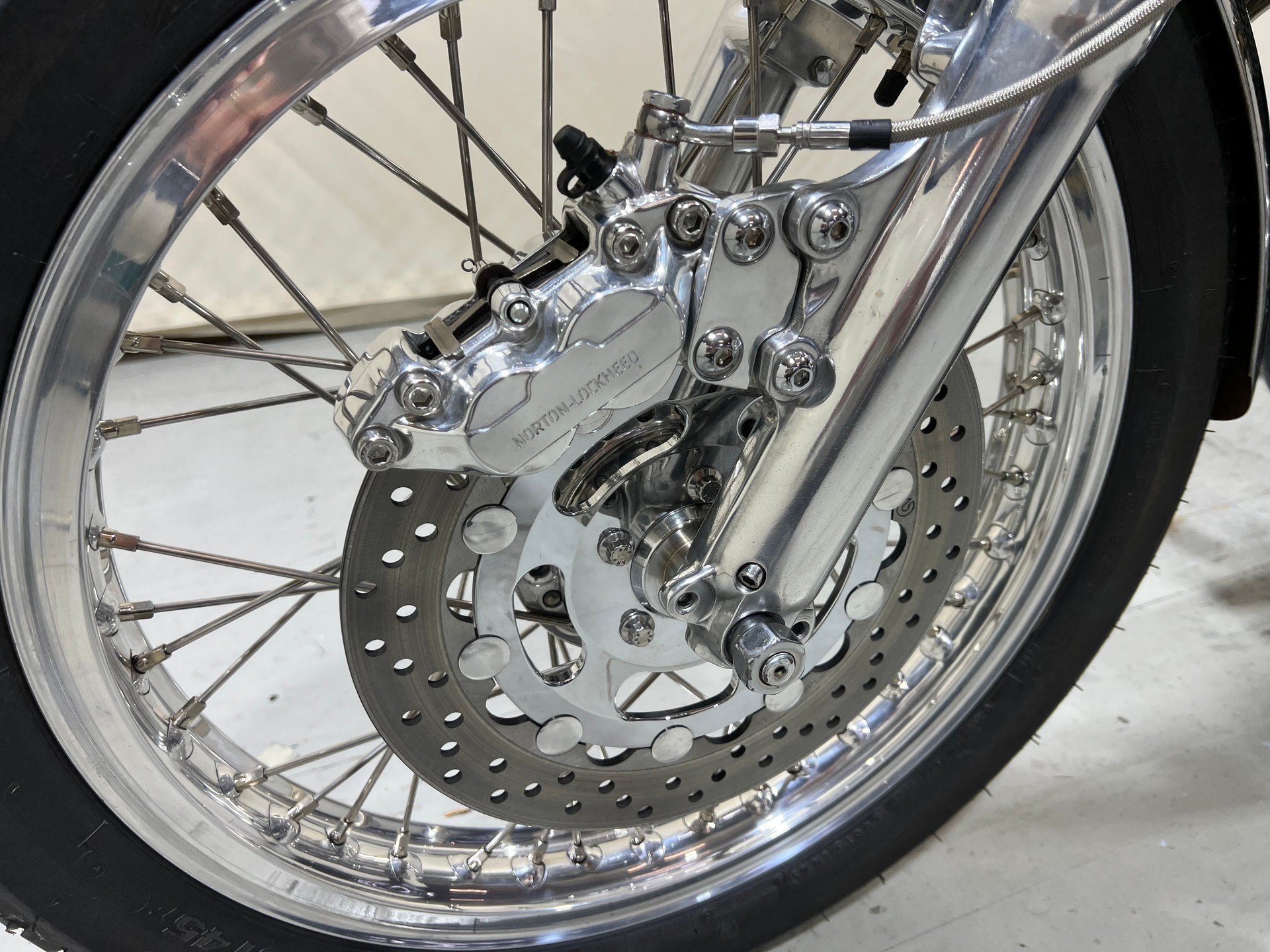NORTON Commando-image-14