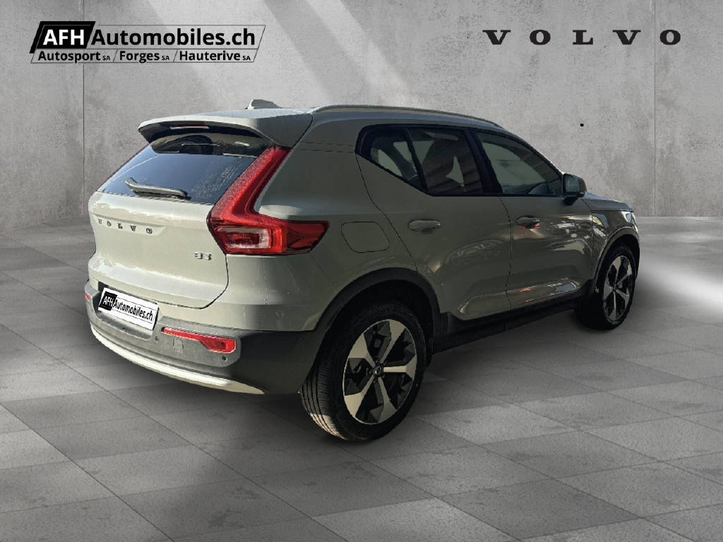 VOLVO XC40 2.0 B3 MH Core-image-4