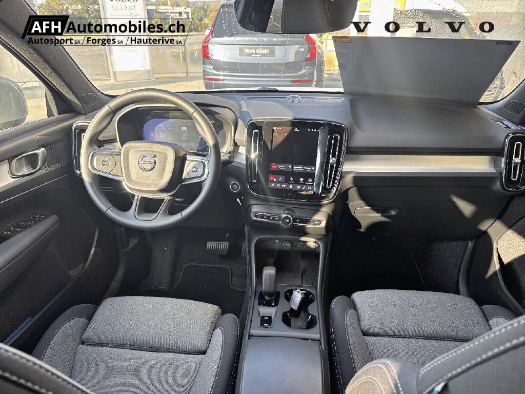 VOLVO XC40 2.0 B3 MH Core-image-9